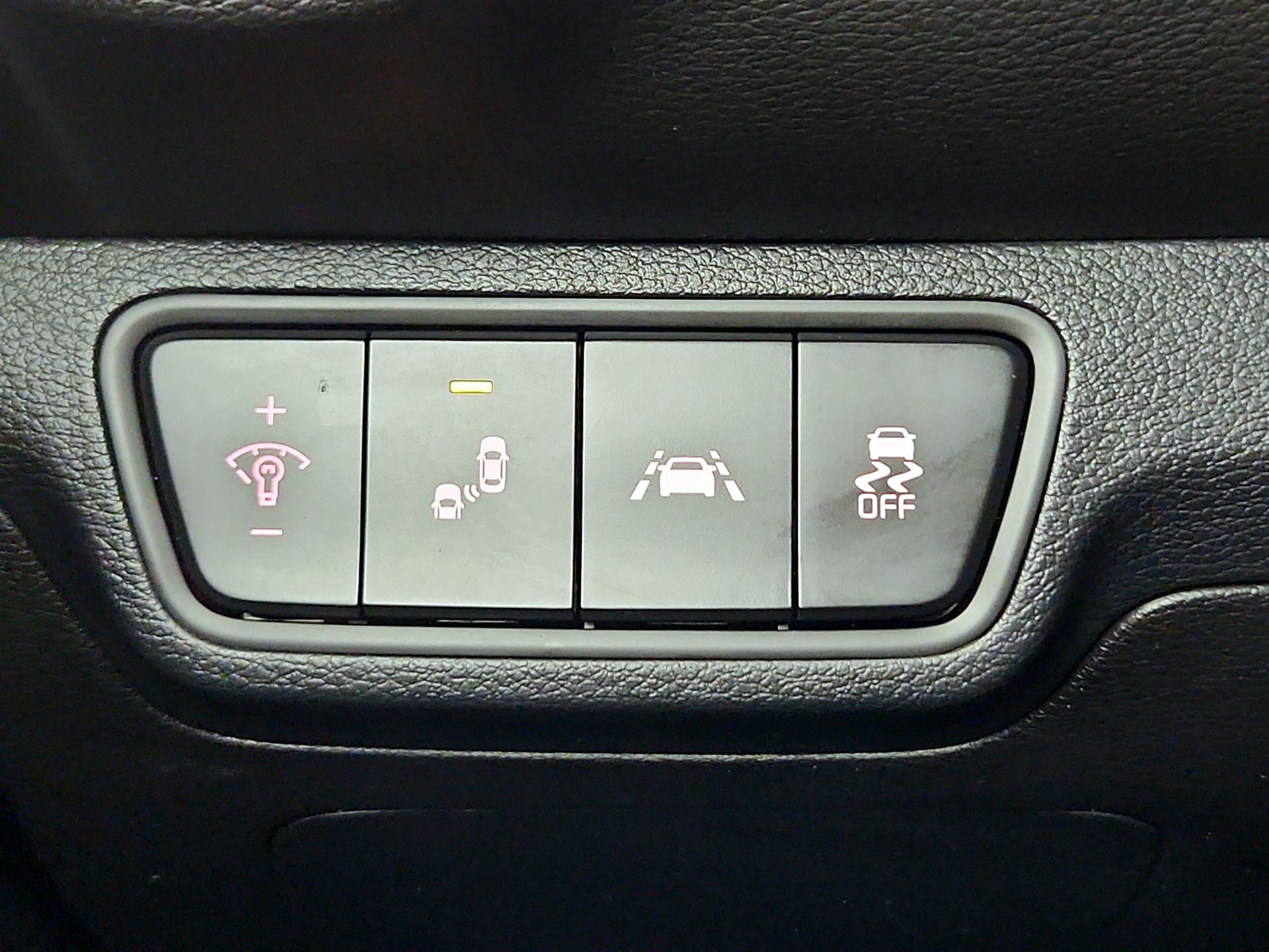 Thumbnail: 2021 Kia Forte - 13