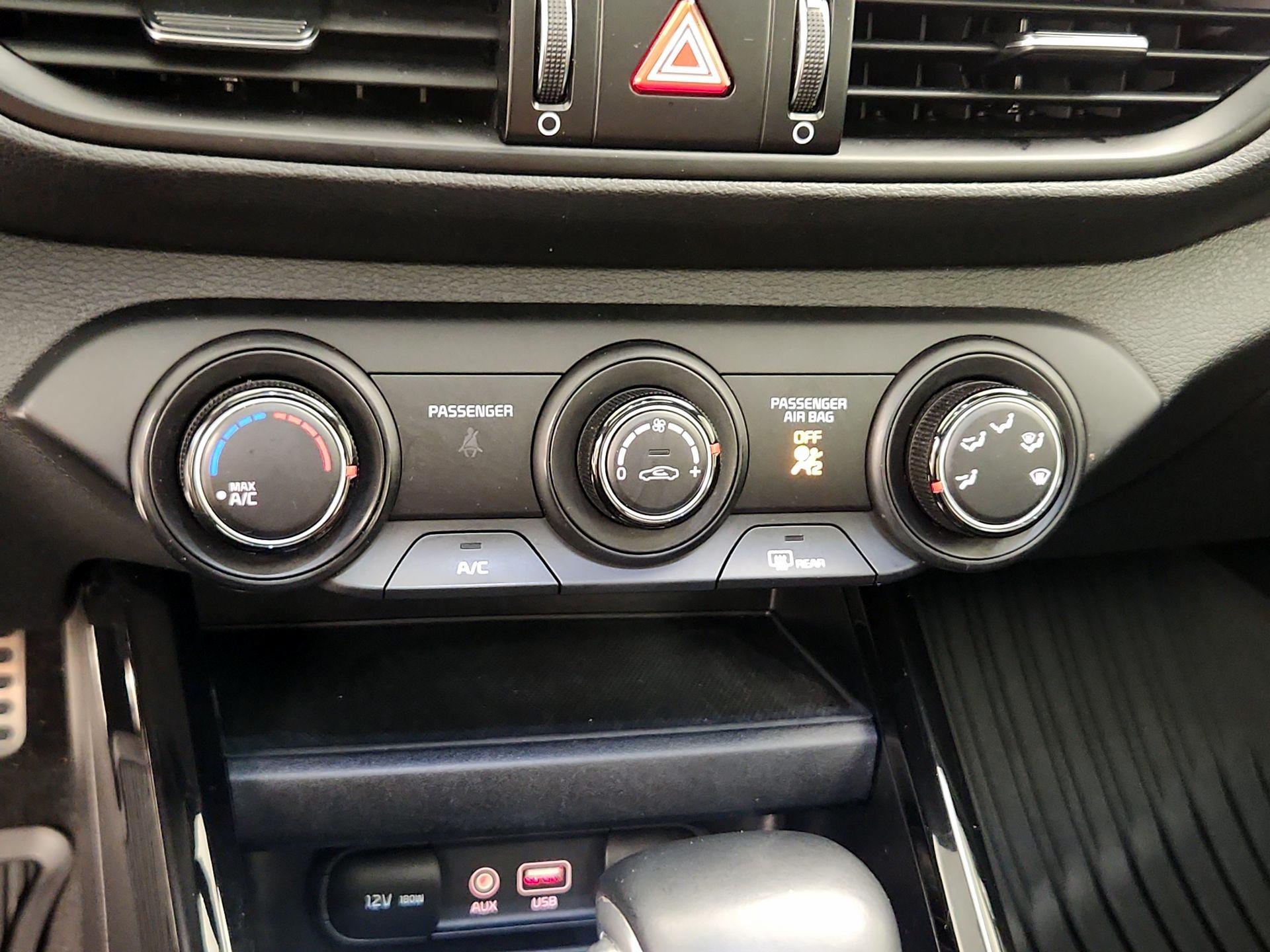 Thumbnail: 2021 Kia Forte - 16