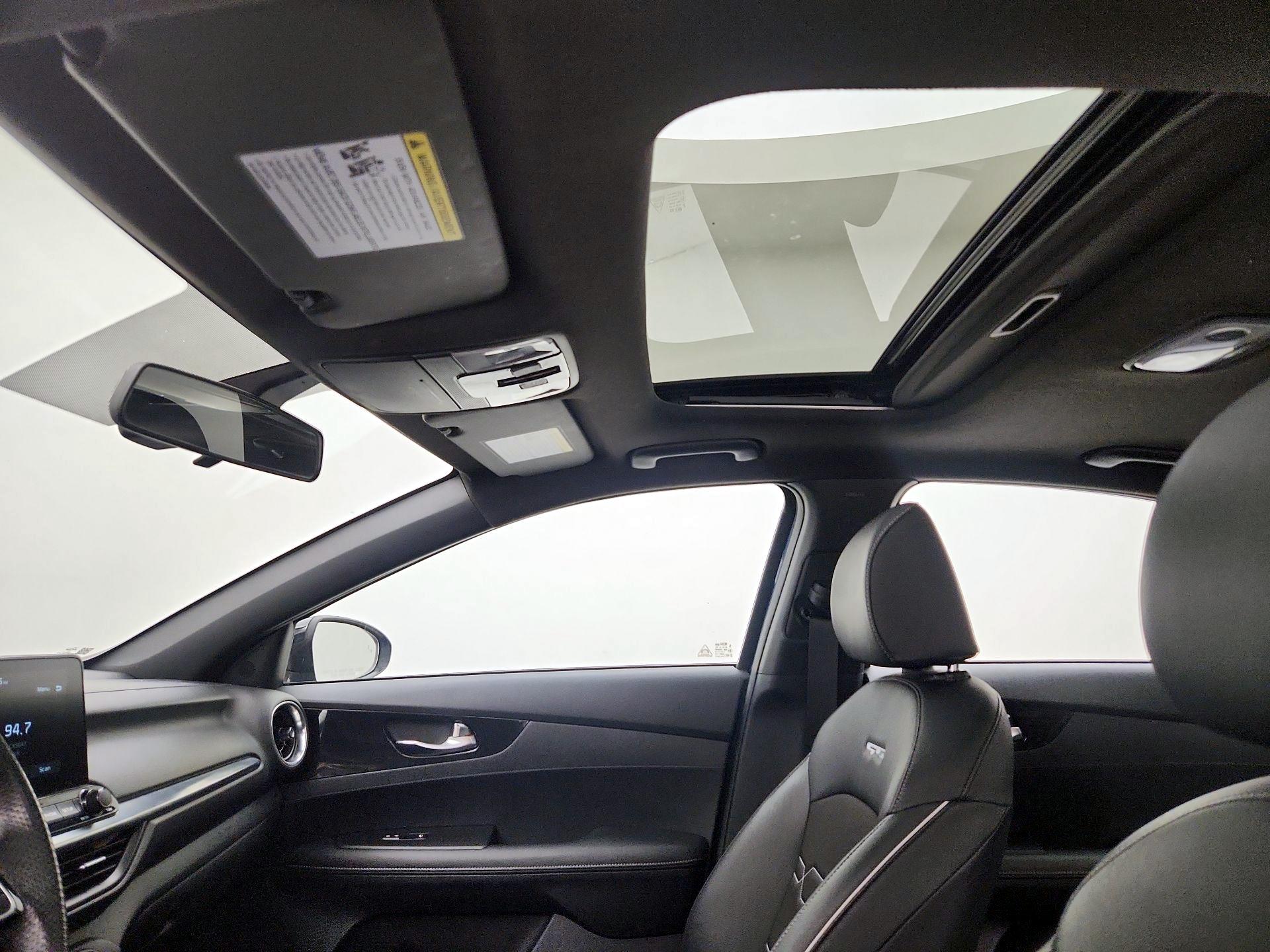 Thumbnail: 2021 Kia Forte - 19