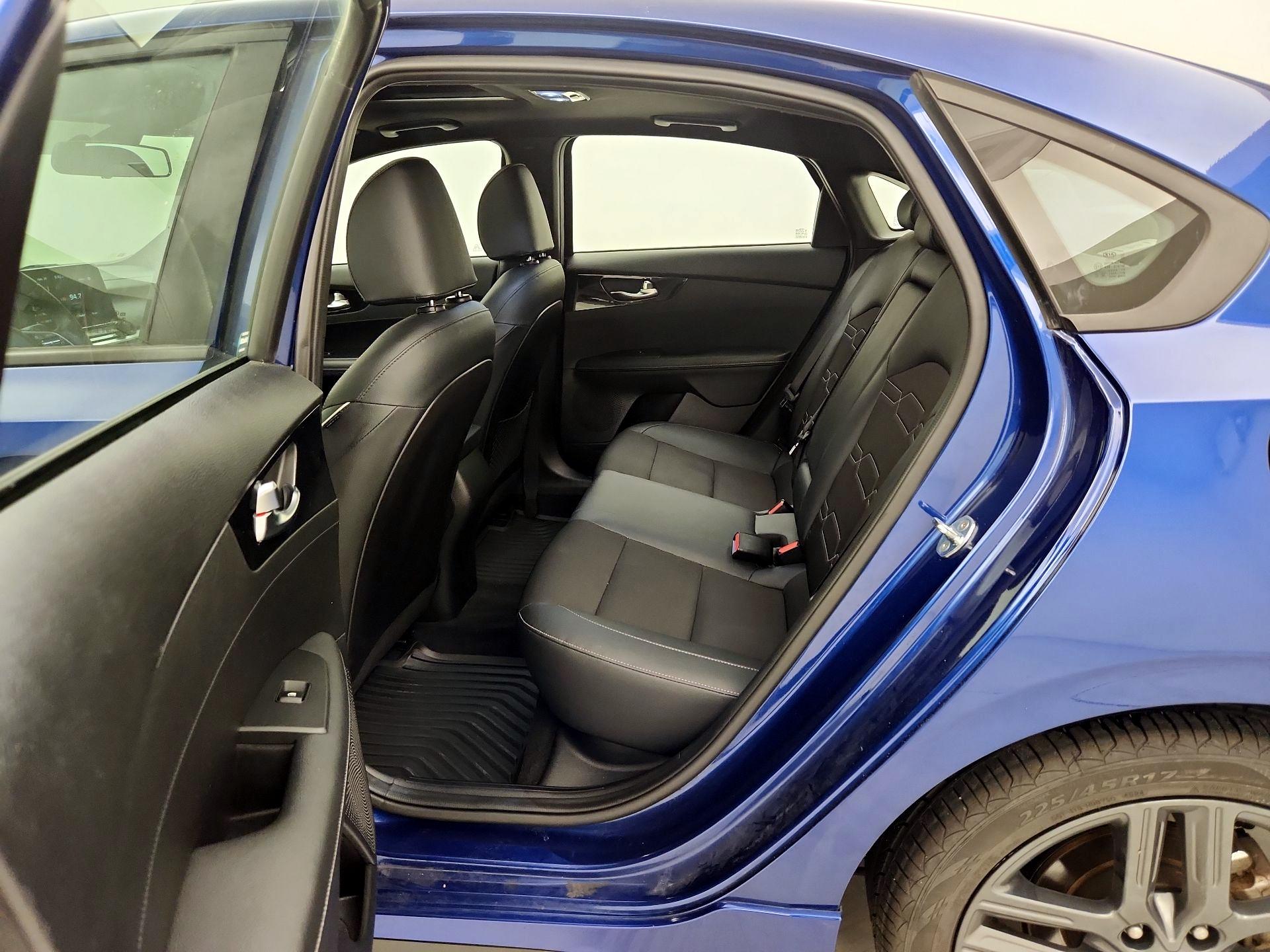 Thumbnail: 2021 Kia Forte - 20