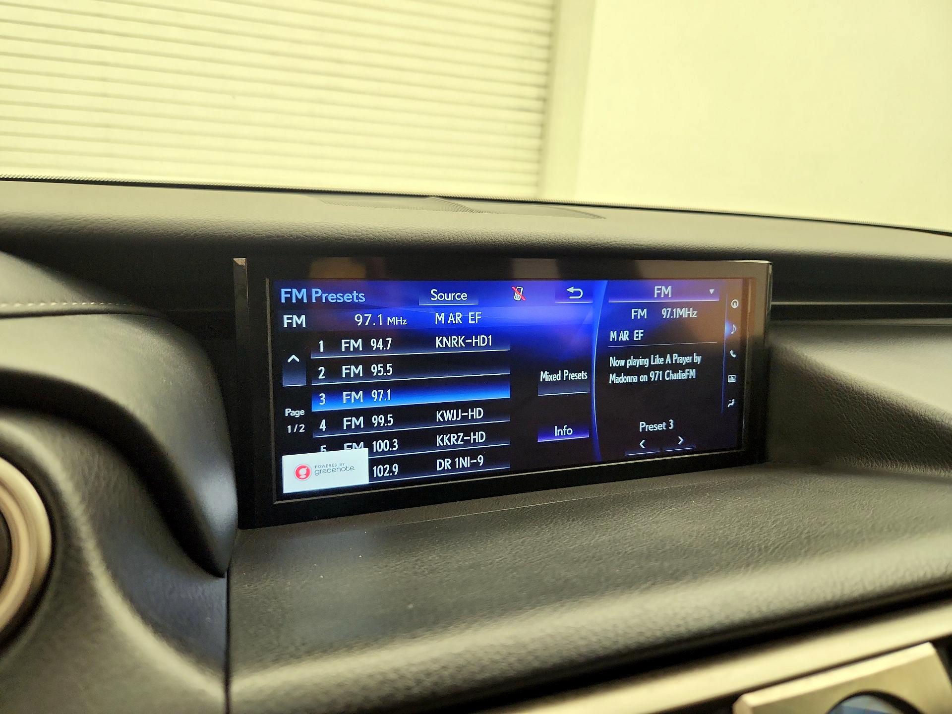 Thumbnail: 2020 Lexus IS - 16