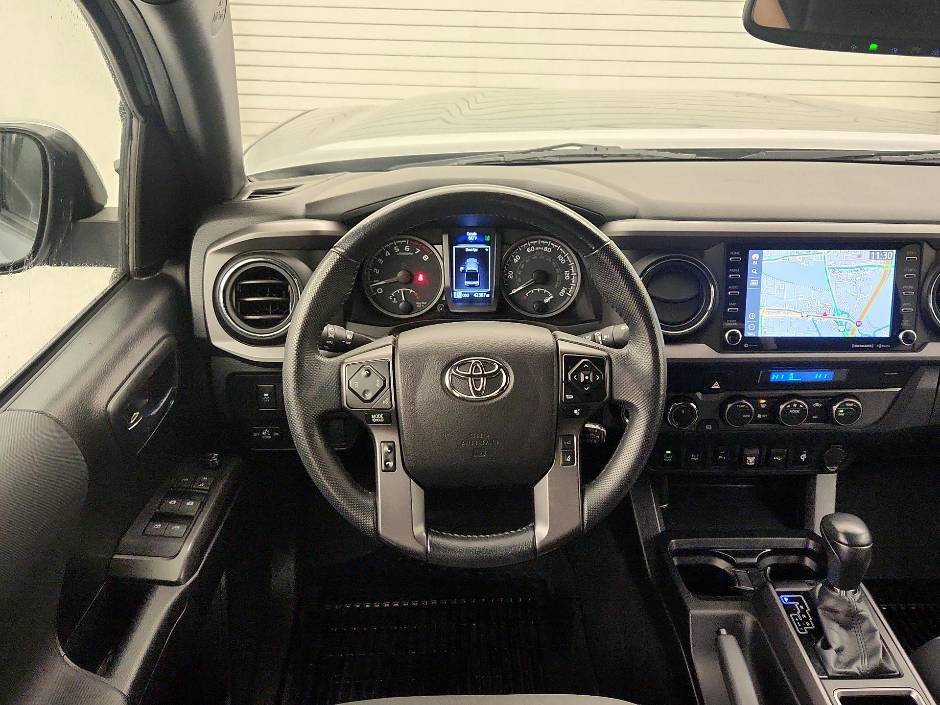 Thumbnail: 2022 Toyota Tacoma - 10