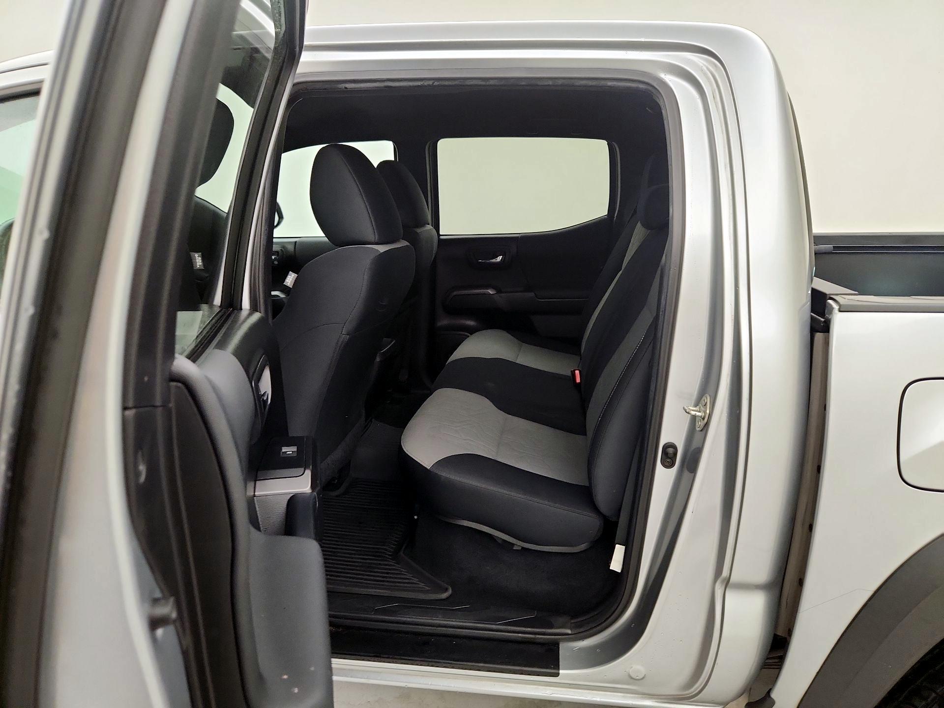 Thumbnail: 2022 Toyota Tacoma - 20