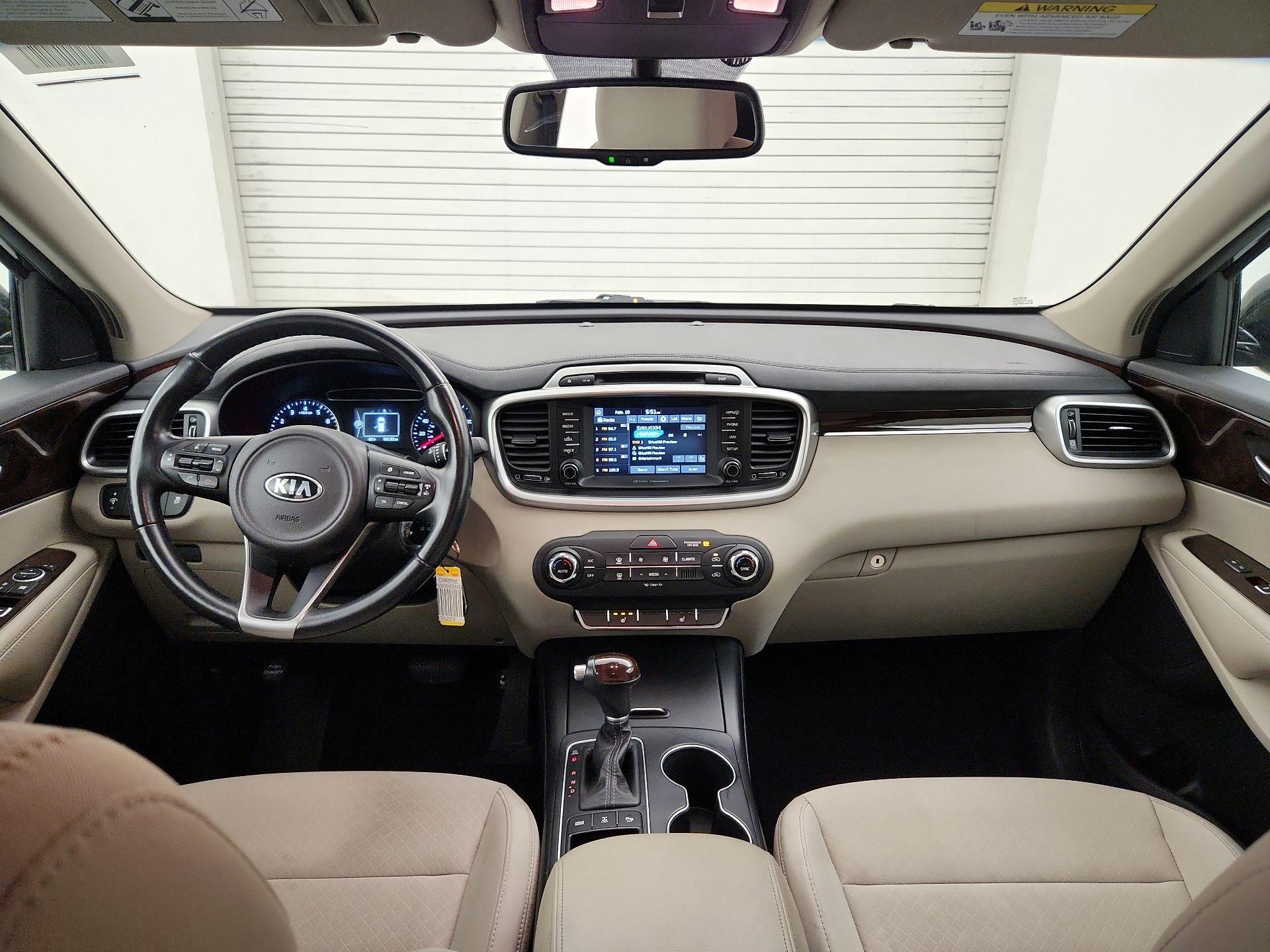 Thumbnail: 2017 Kia Sorento - 9