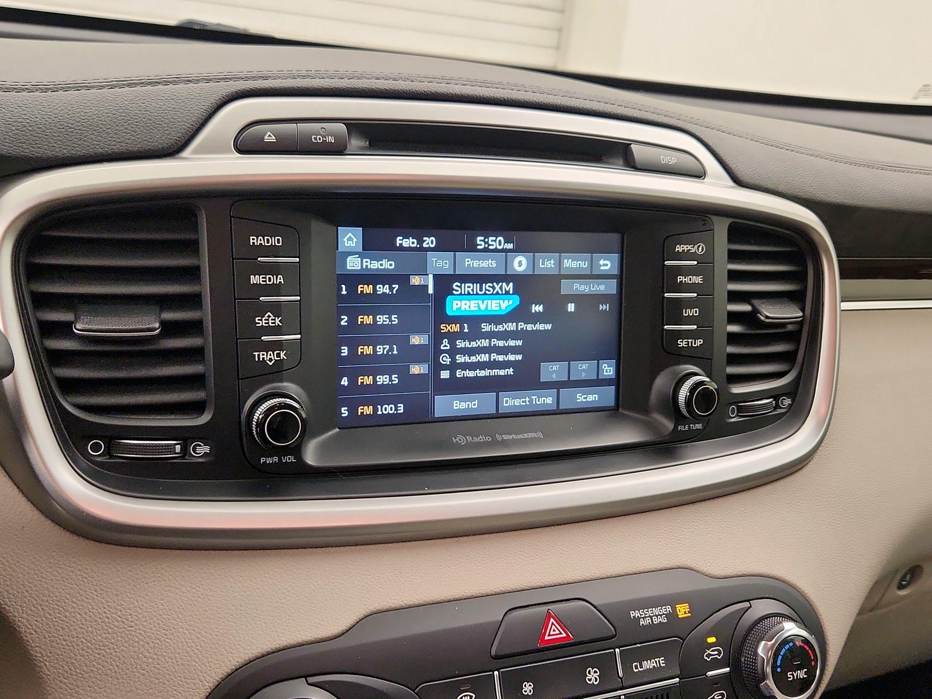 Thumbnail: 2017 Kia Sorento - 15