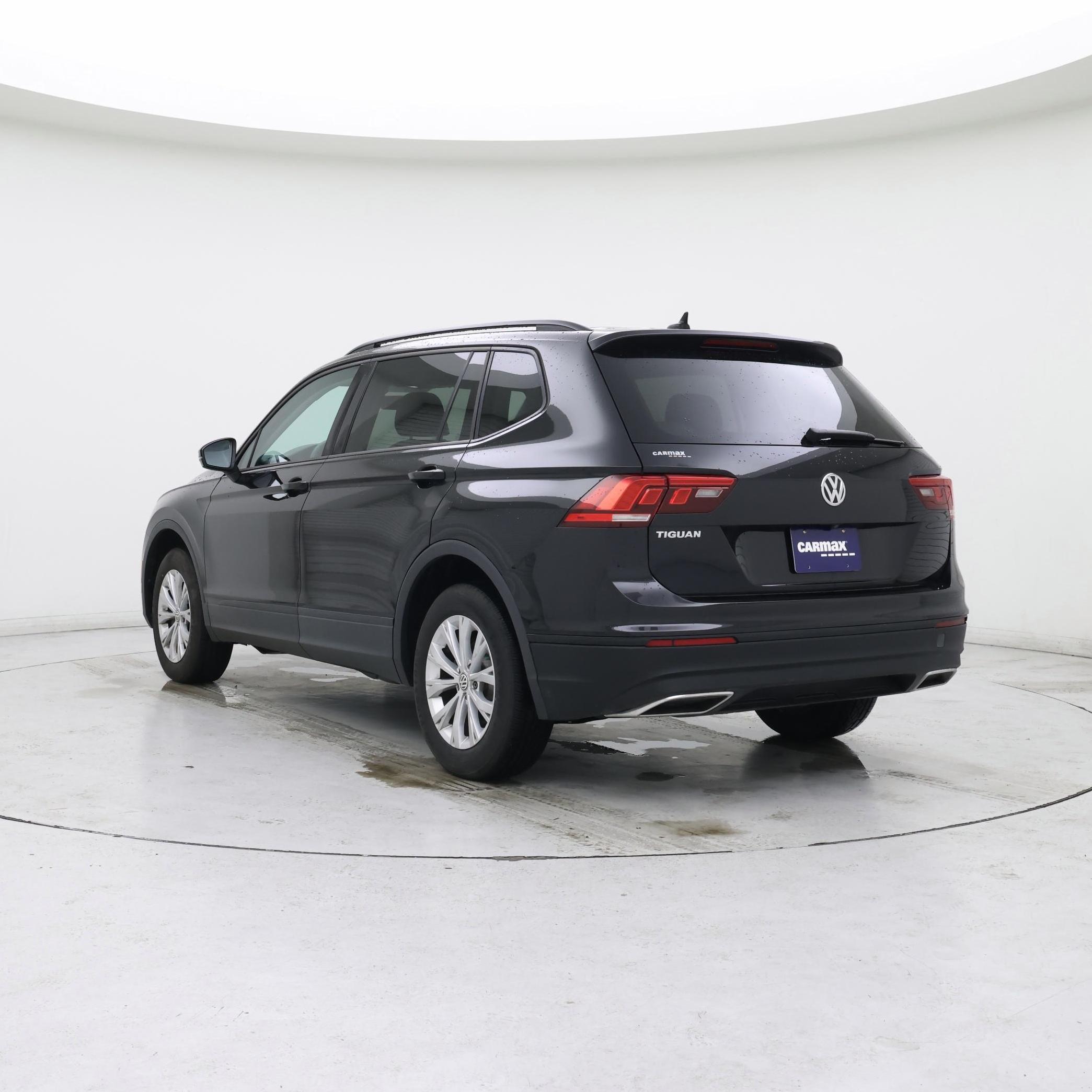 Thumbnail: 2020 Volkswagen Tiguan - 2