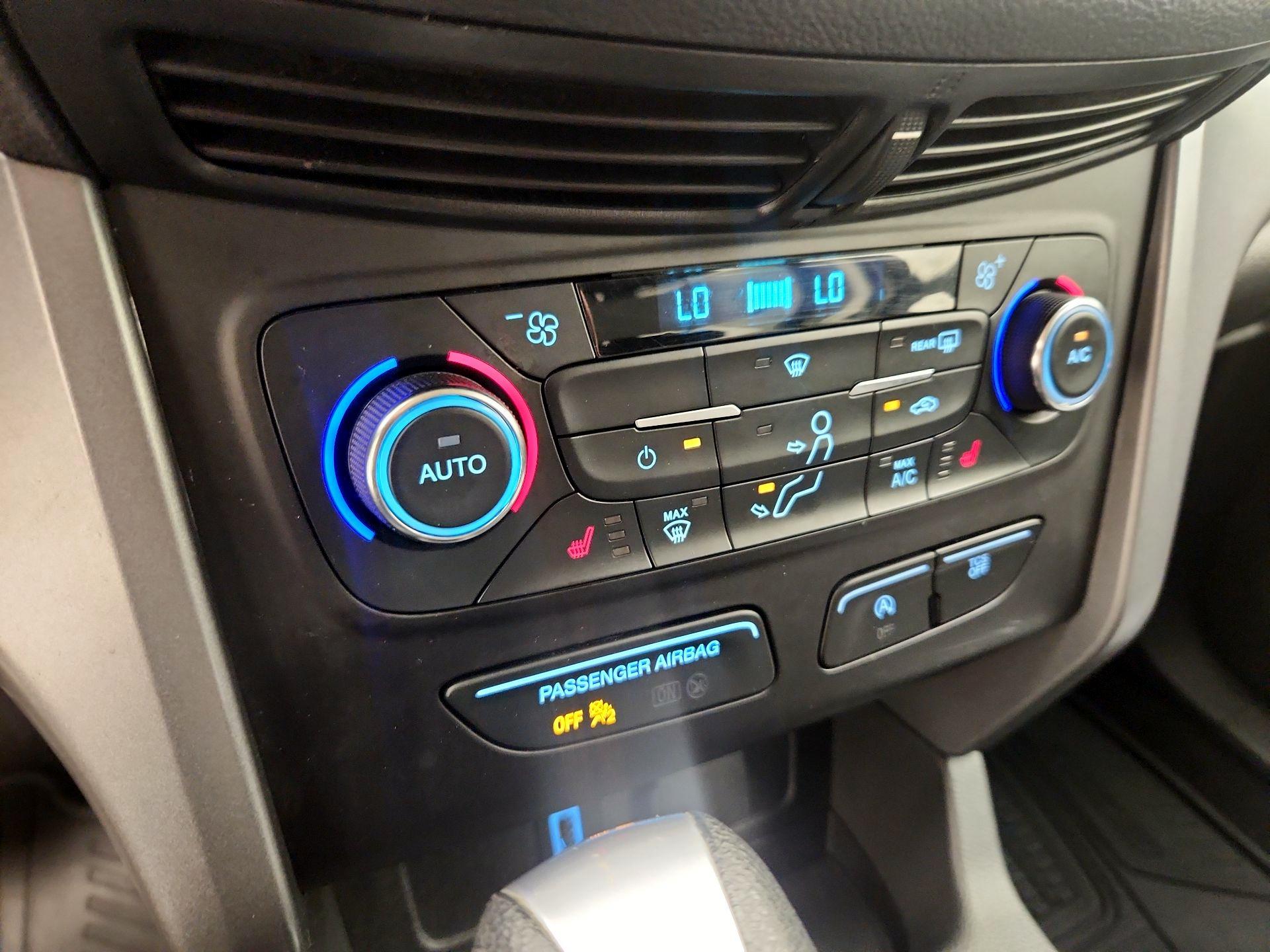 Thumbnail: 2017 Ford Escape - 16