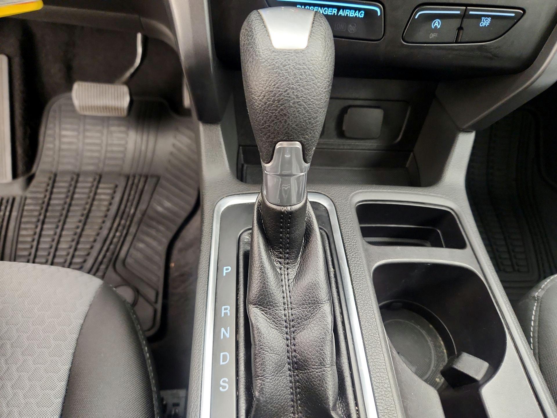 Thumbnail: 2017 Ford Escape - 17