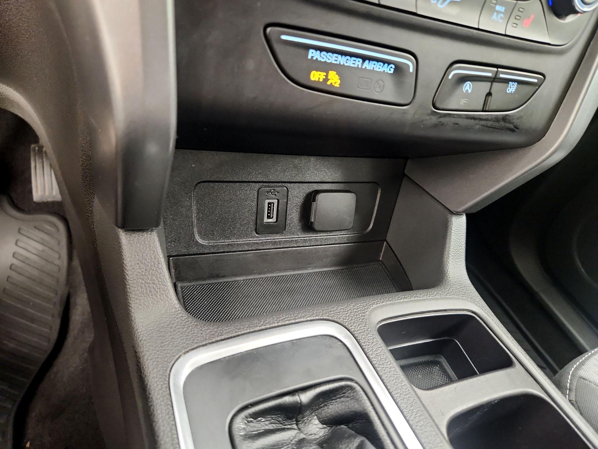 Thumbnail: 2017 Ford Escape - 18