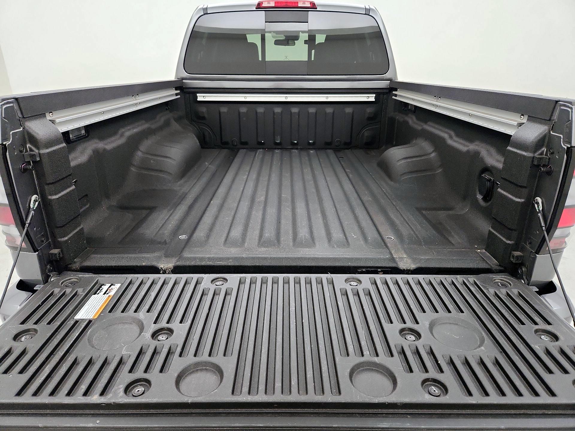 Thumbnail: 2025 Nissan Frontier - 20