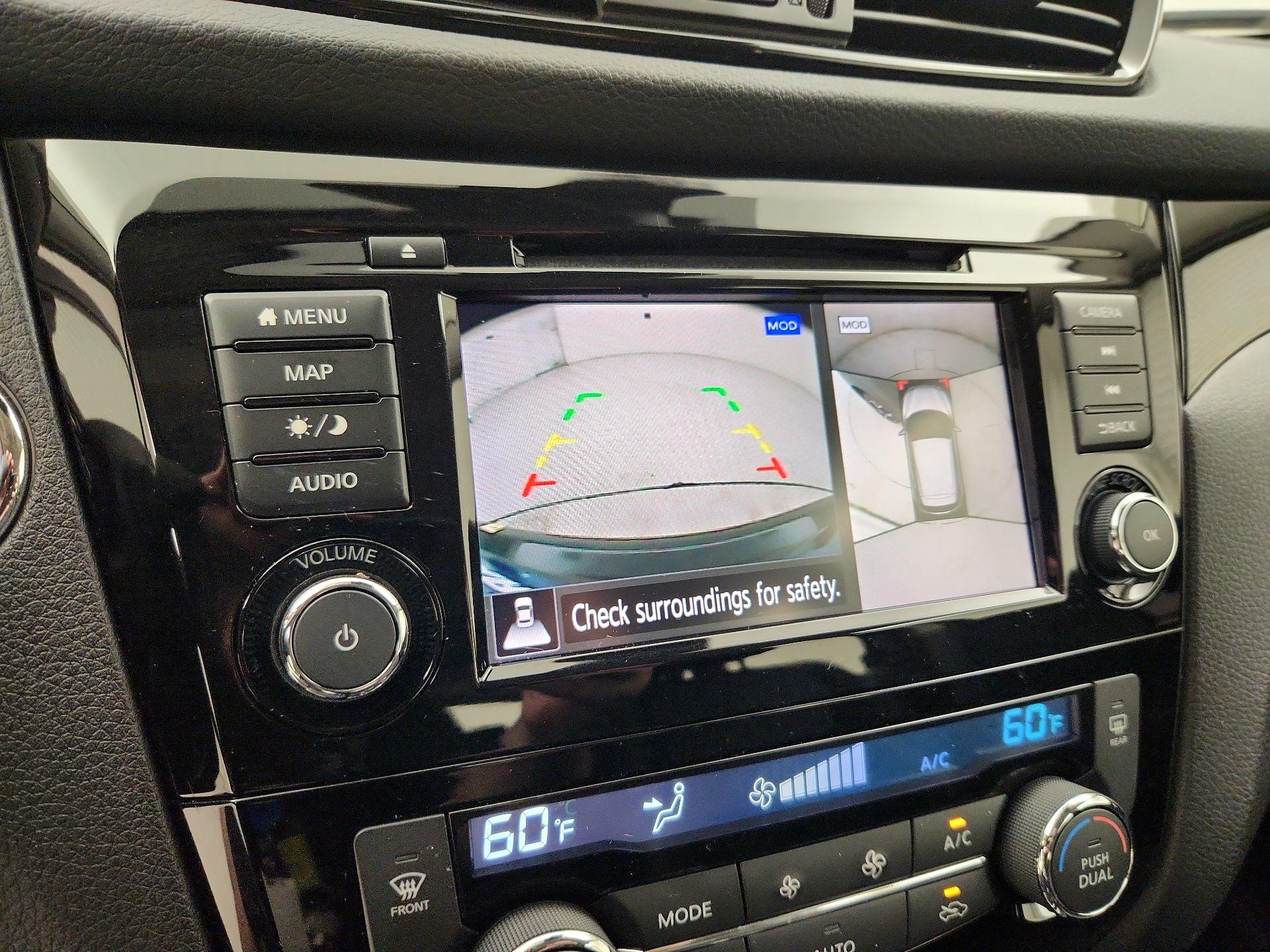 Thumbnail: 2021 Nissan Rogue Sport - 15