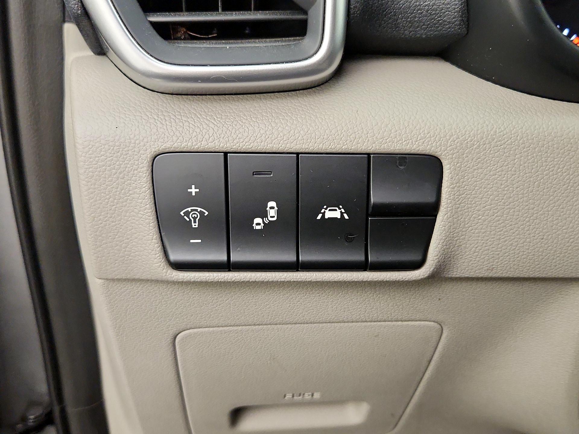 Thumbnail: 2020 Kia Sportage - 13