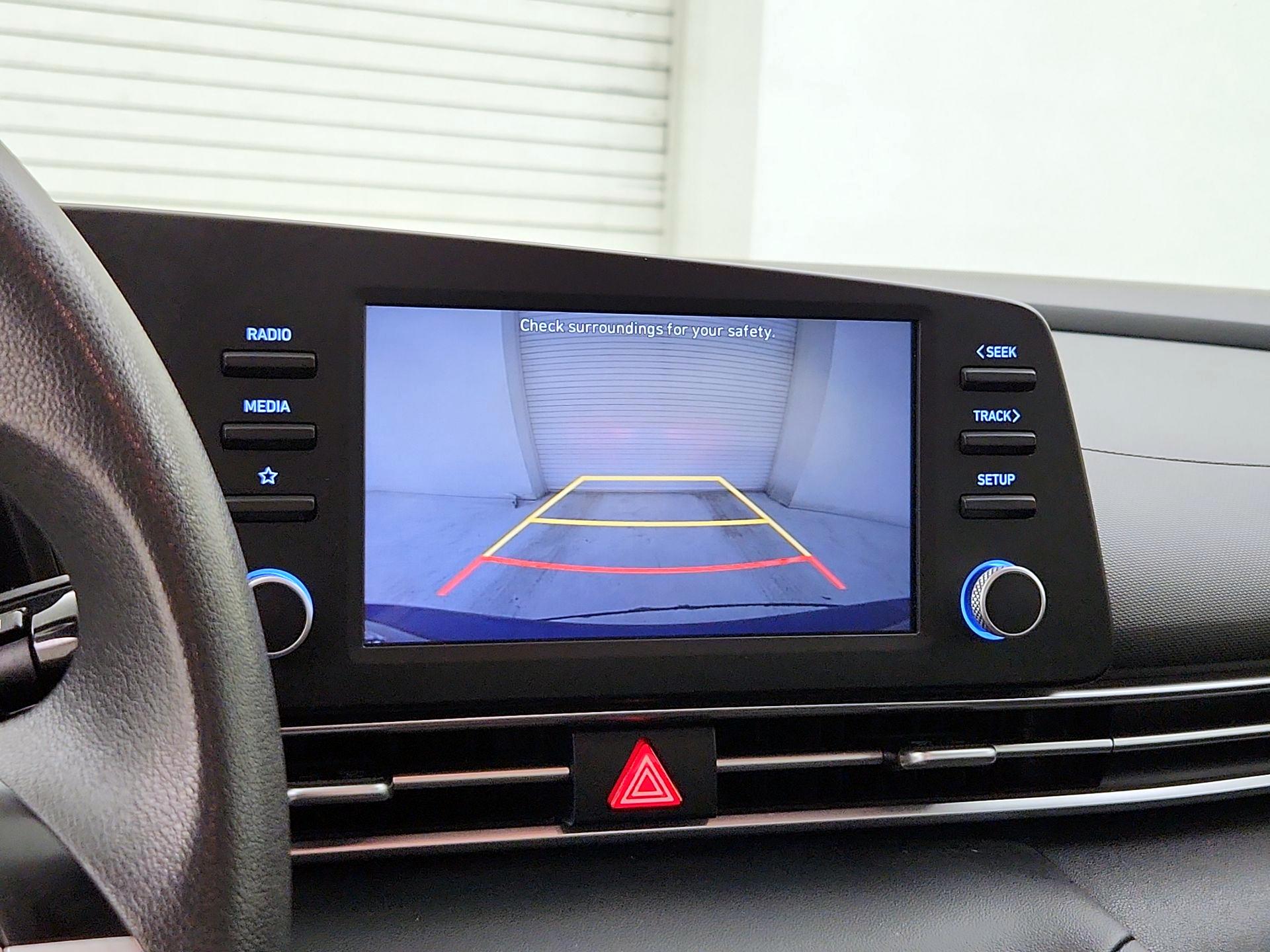 Thumbnail: 2022 Hyundai Elantra - 14