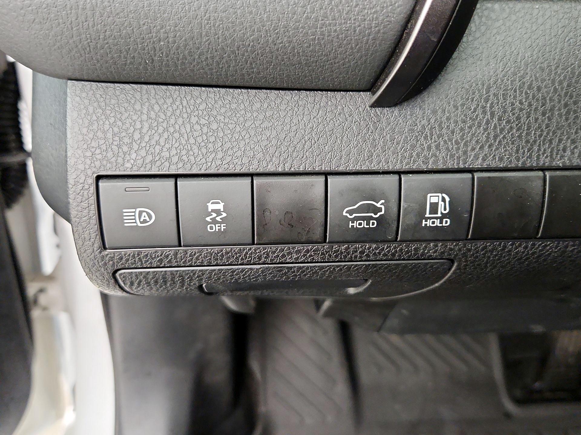 Thumbnail: 2023 Toyota Camry - 13