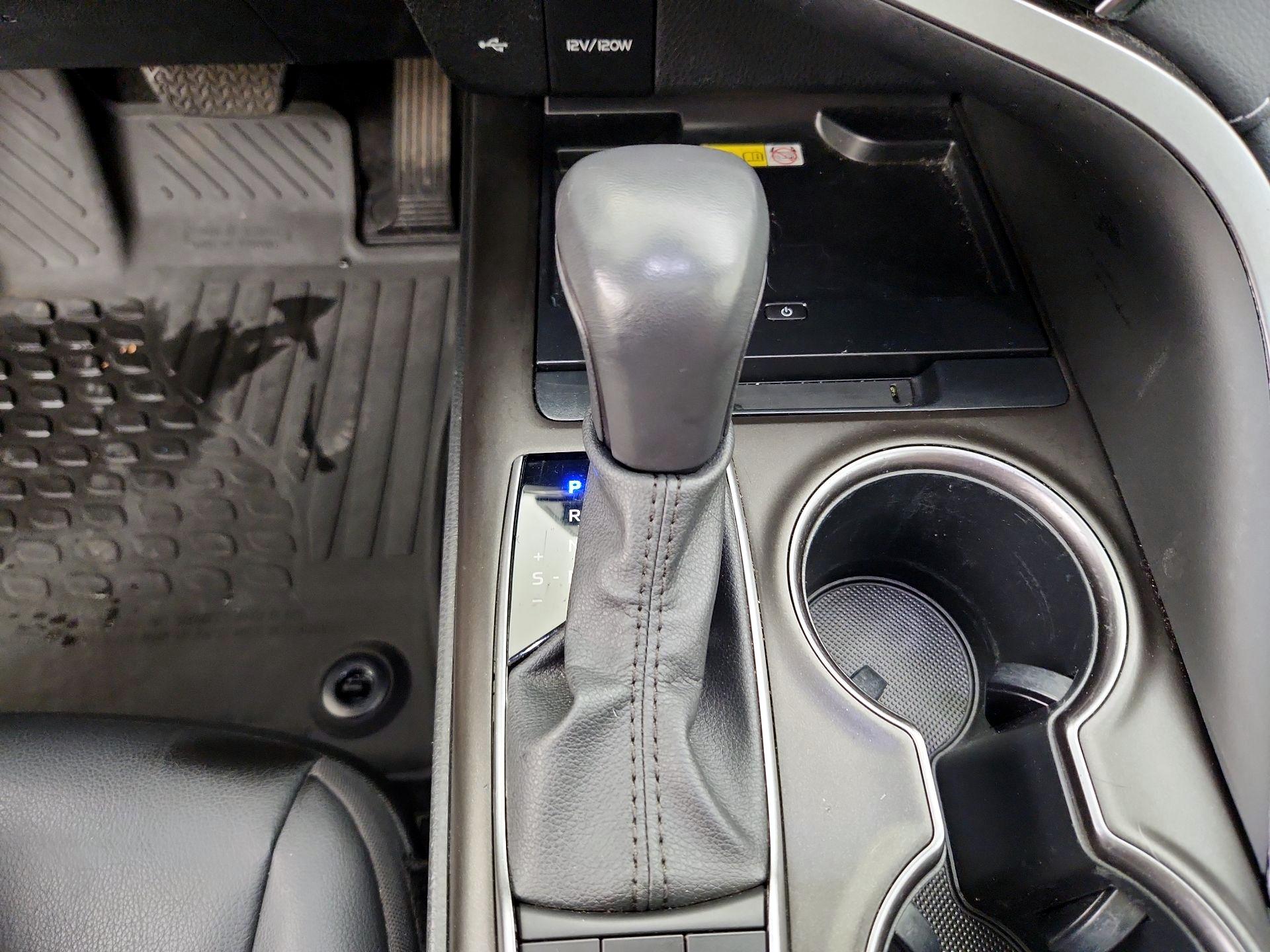 Thumbnail: 2023 Toyota Camry - 17