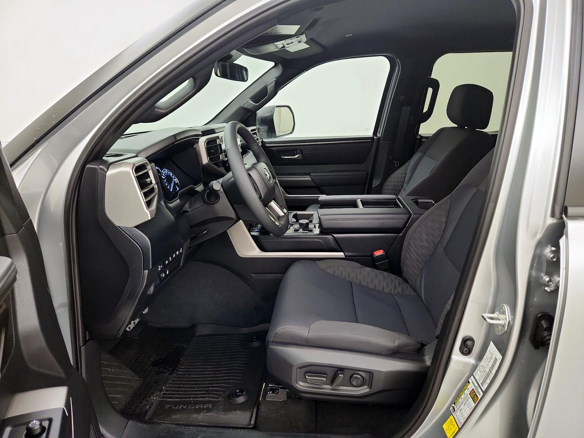 Thumbnail: 2025 Toyota Tundra - 11