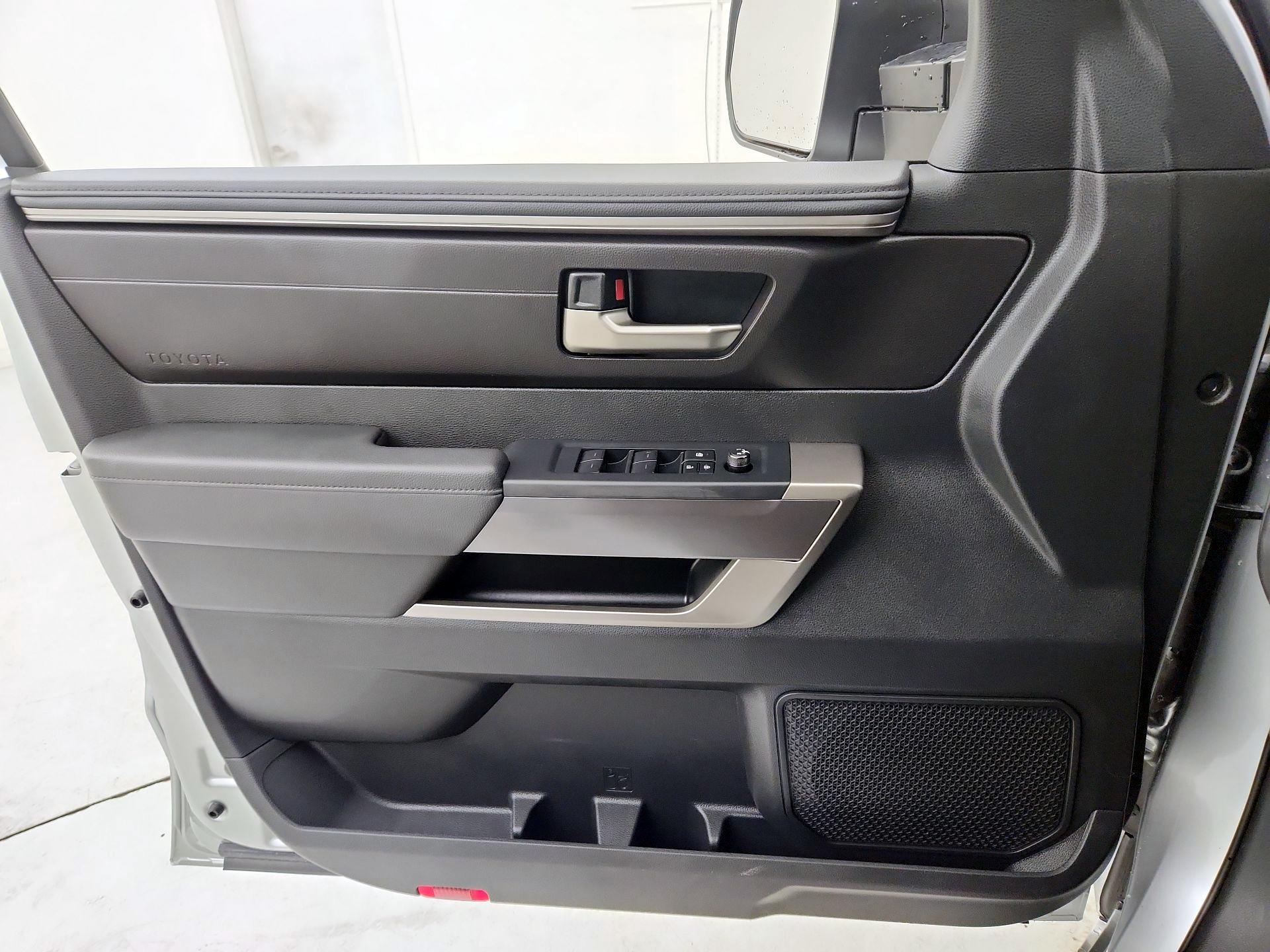 Thumbnail: 2025 Toyota Tundra - 12