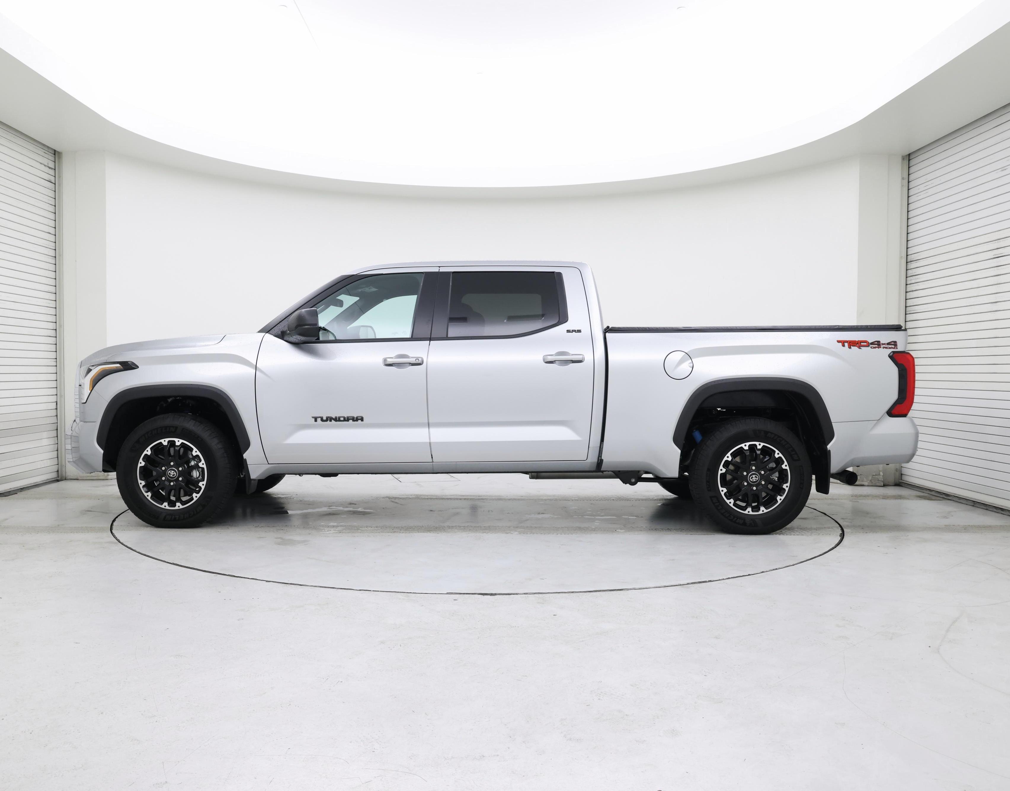 Thumbnail: 2025 Toyota Tundra - 3