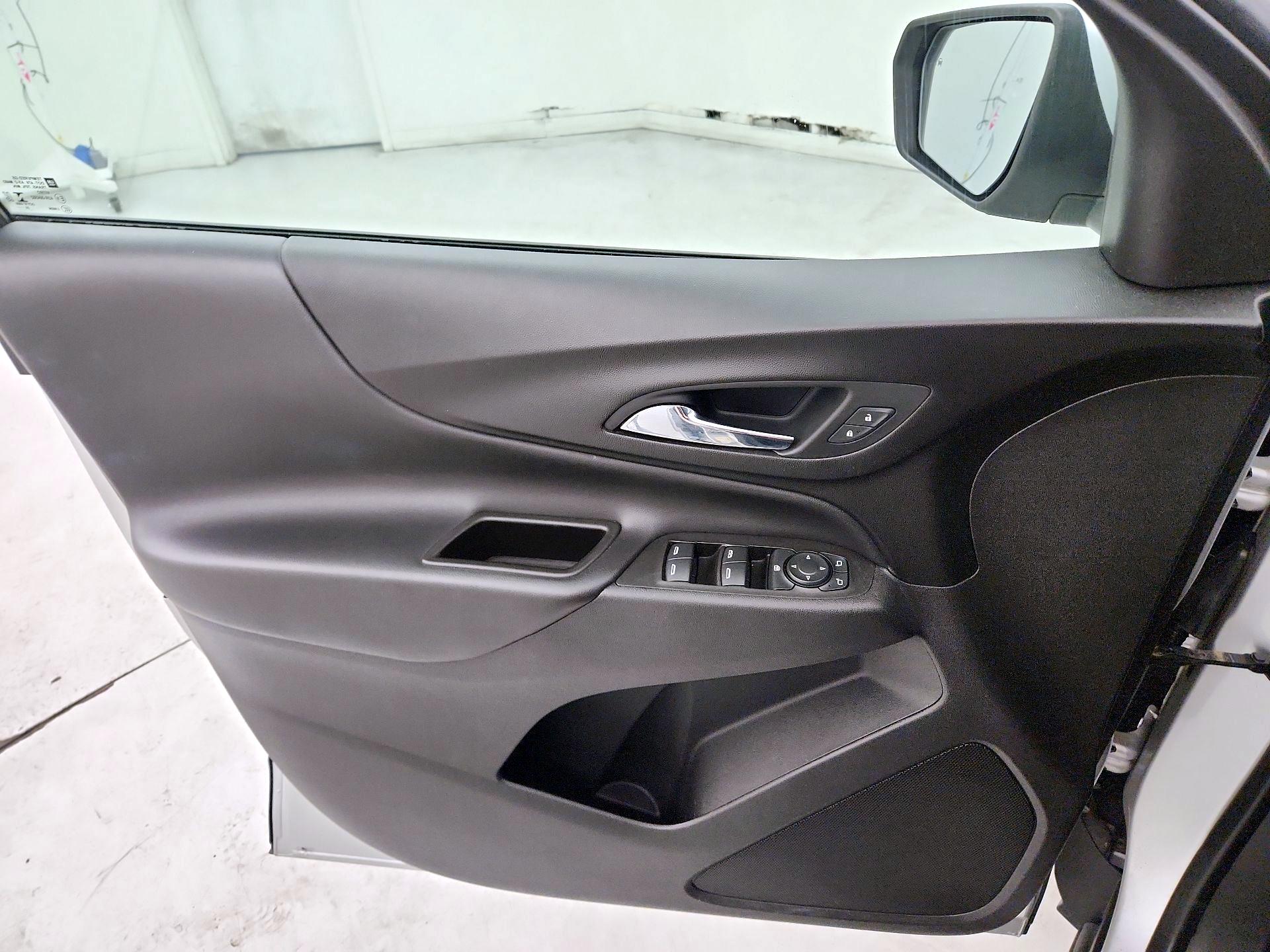 Thumbnail: 2020 Chevrolet Equinox - 12