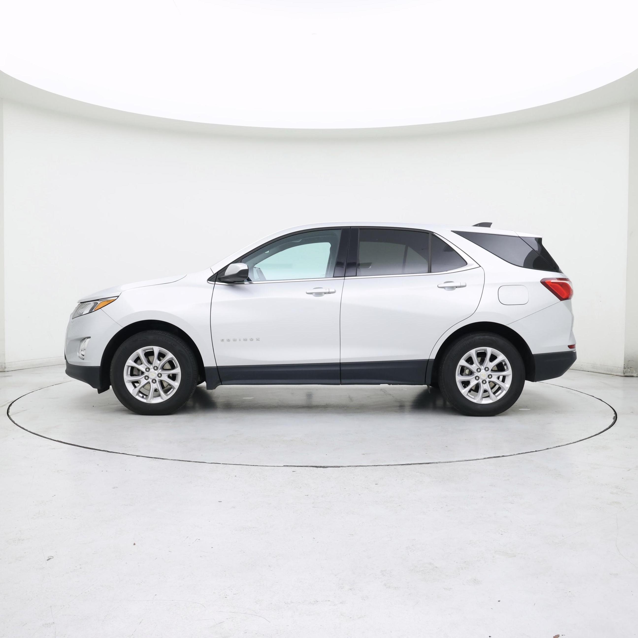 Thumbnail: 2020 Chevrolet Equinox - 3