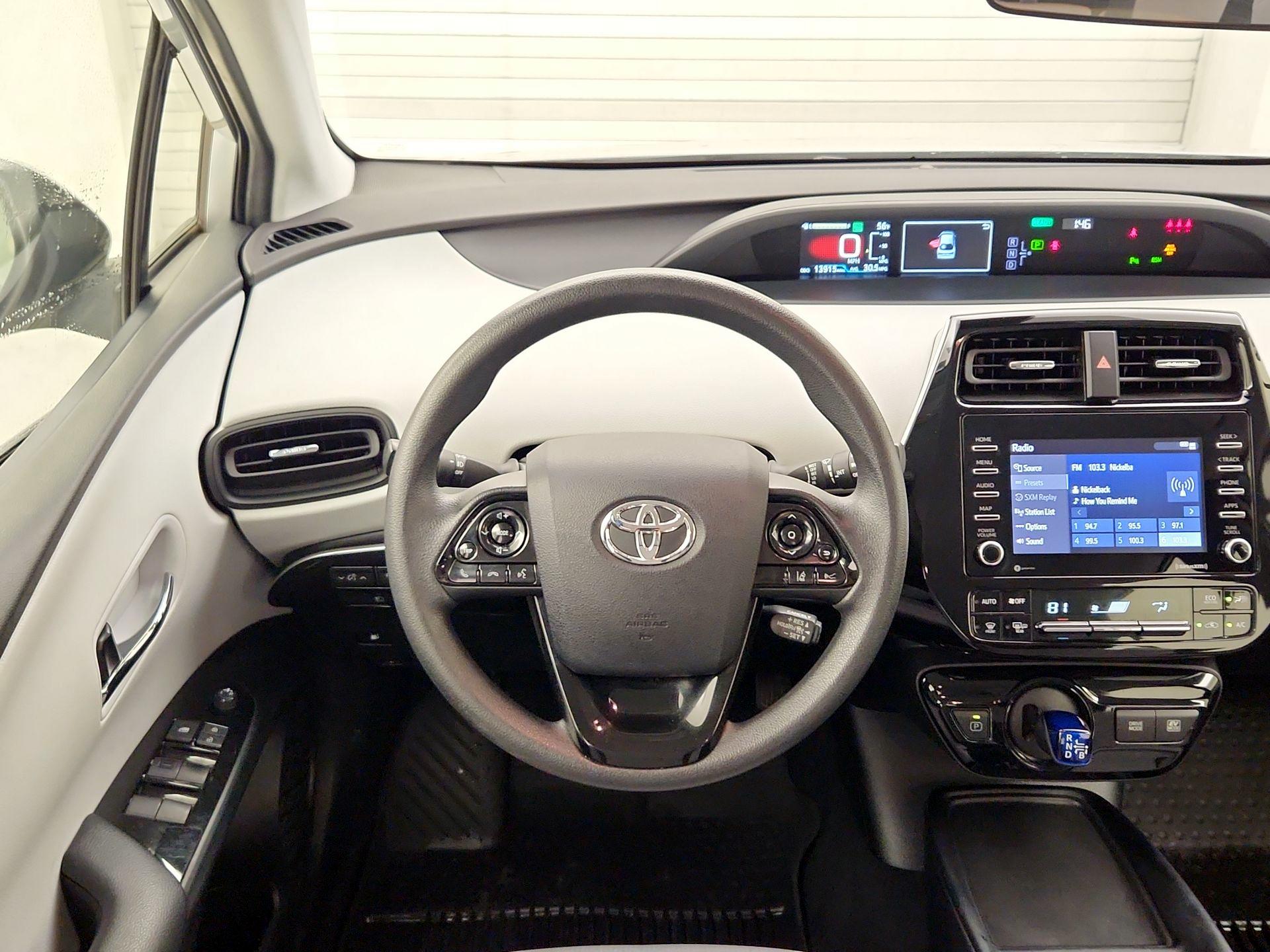 Thumbnail: 2022 Toyota Prius - 10