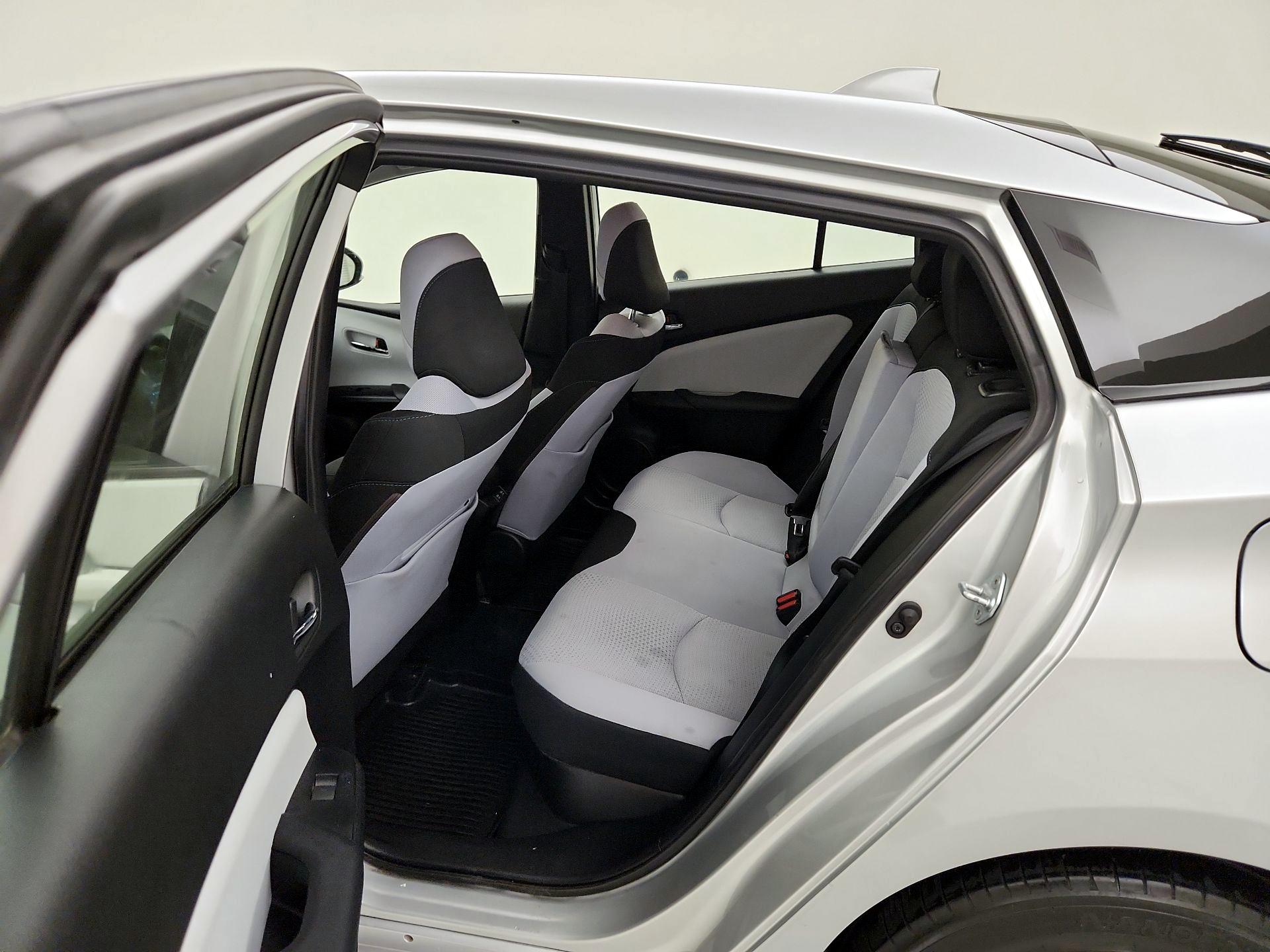 Thumbnail: 2022 Toyota Prius - 19