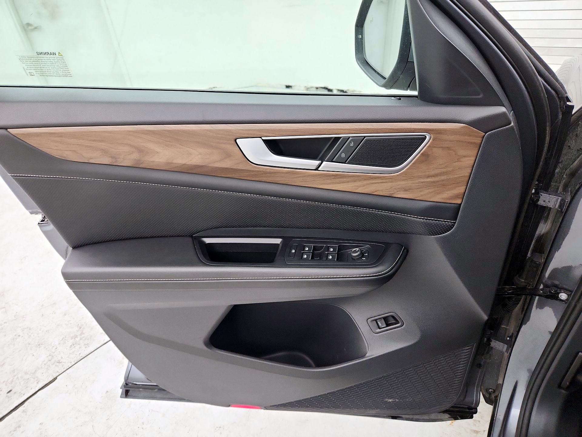 Thumbnail: 2024 Volkswagen Atlas - 12