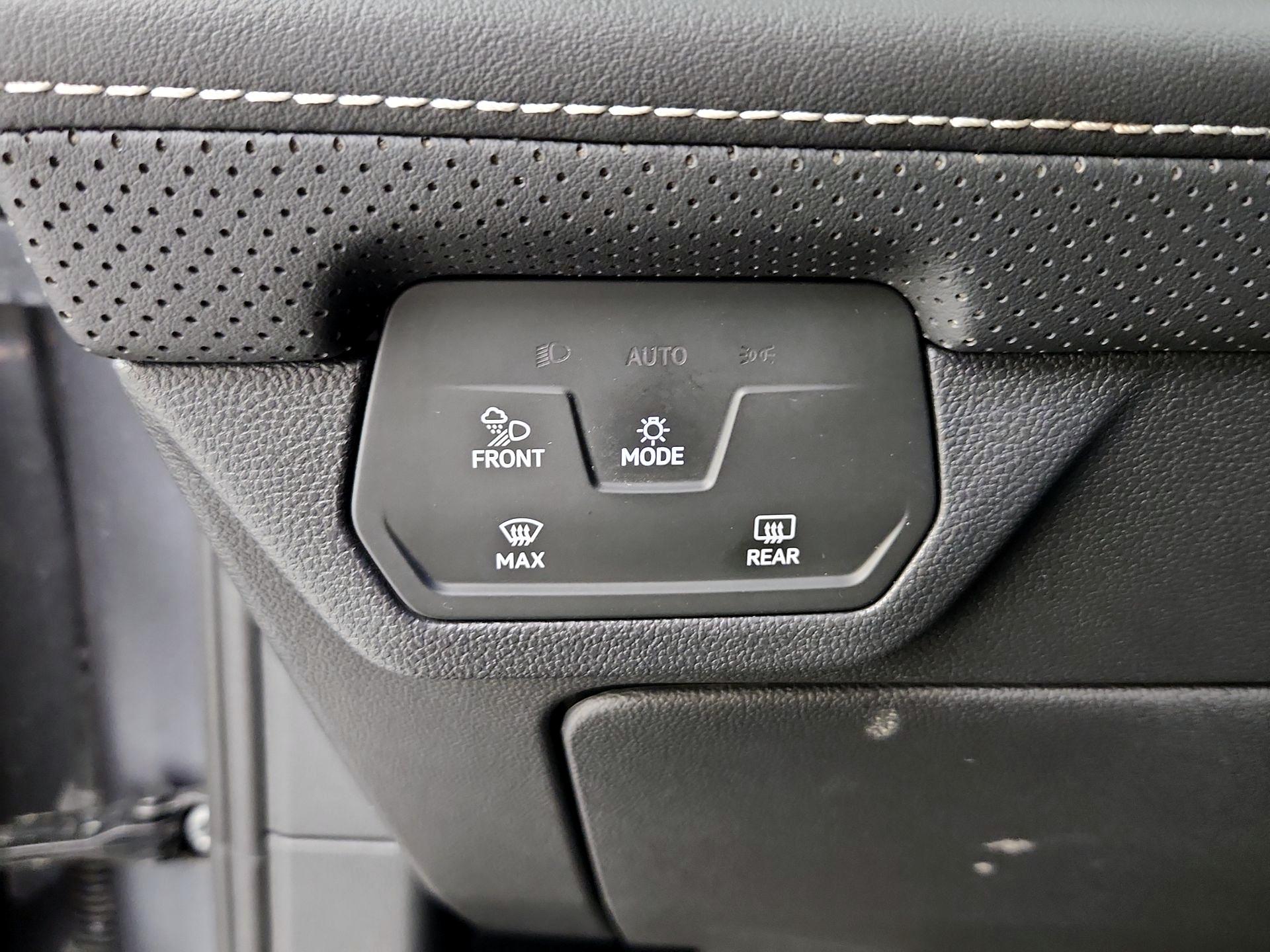 Thumbnail: 2024 Volkswagen Atlas - 13