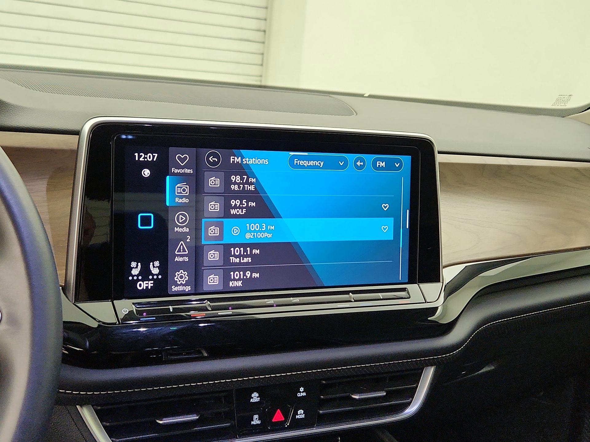 Thumbnail: 2024 Volkswagen Atlas - 15