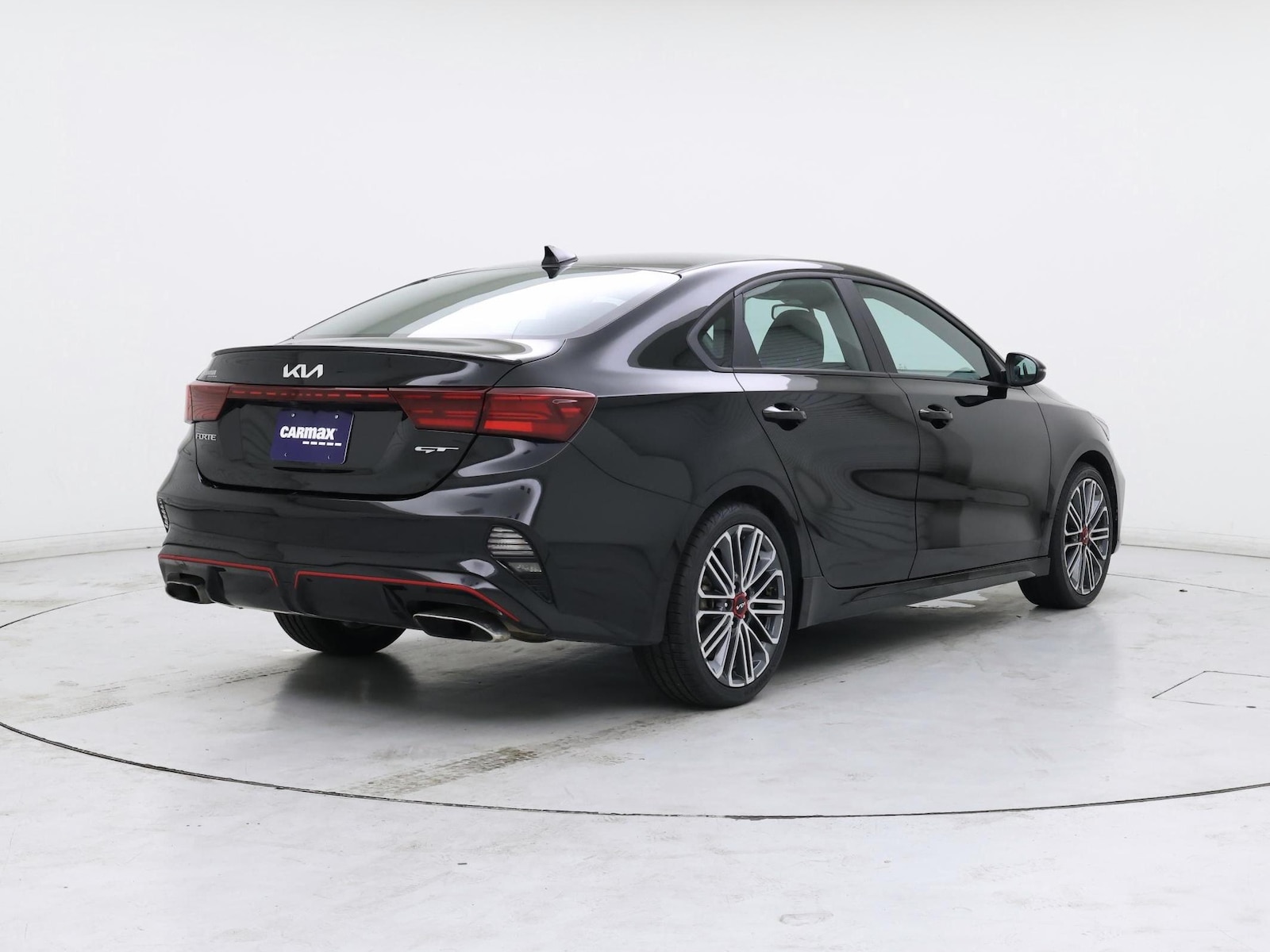 2023 Kia Forte GT - Photo 9