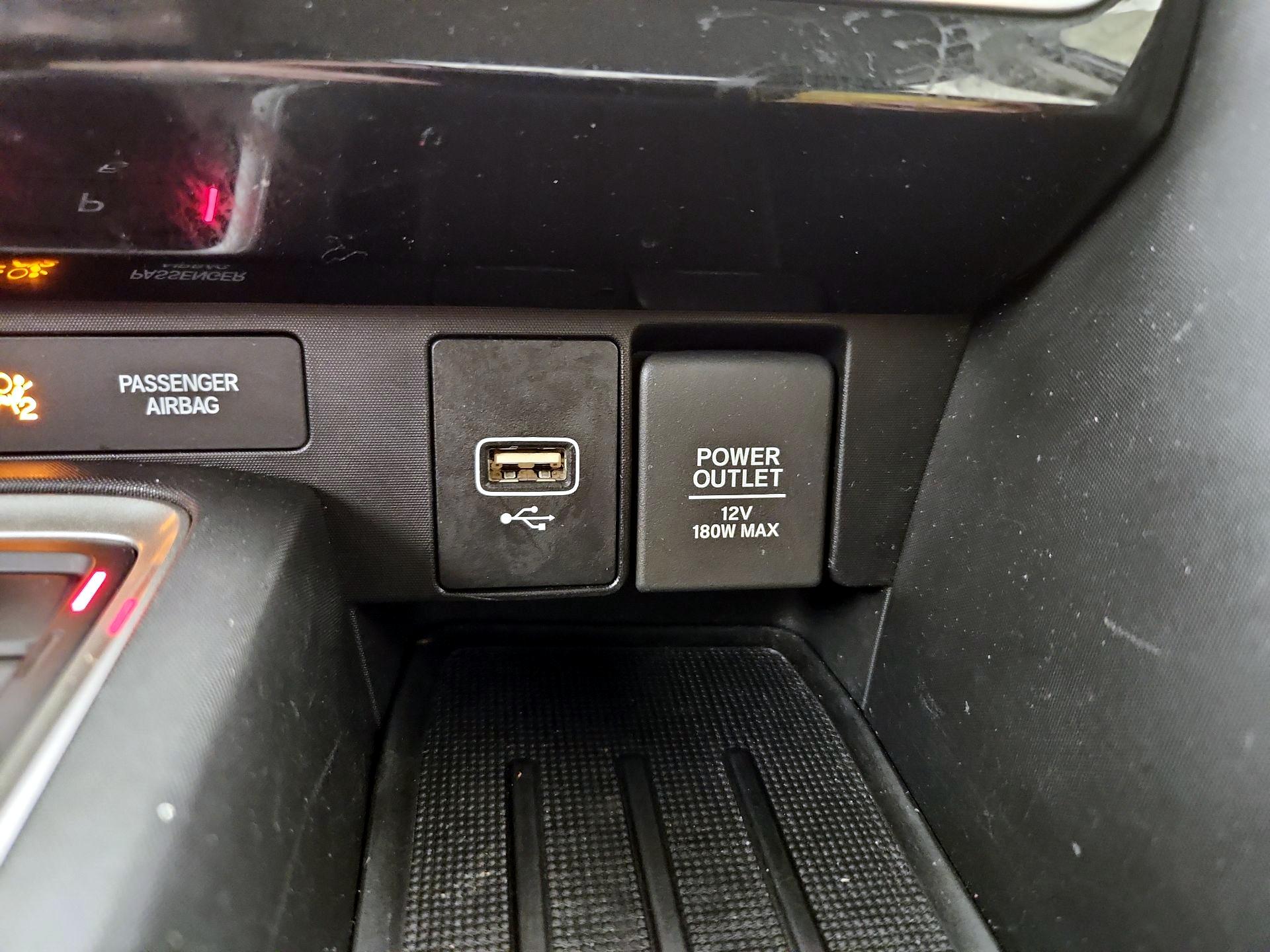 Thumbnail: 2021 Honda Insight - 18