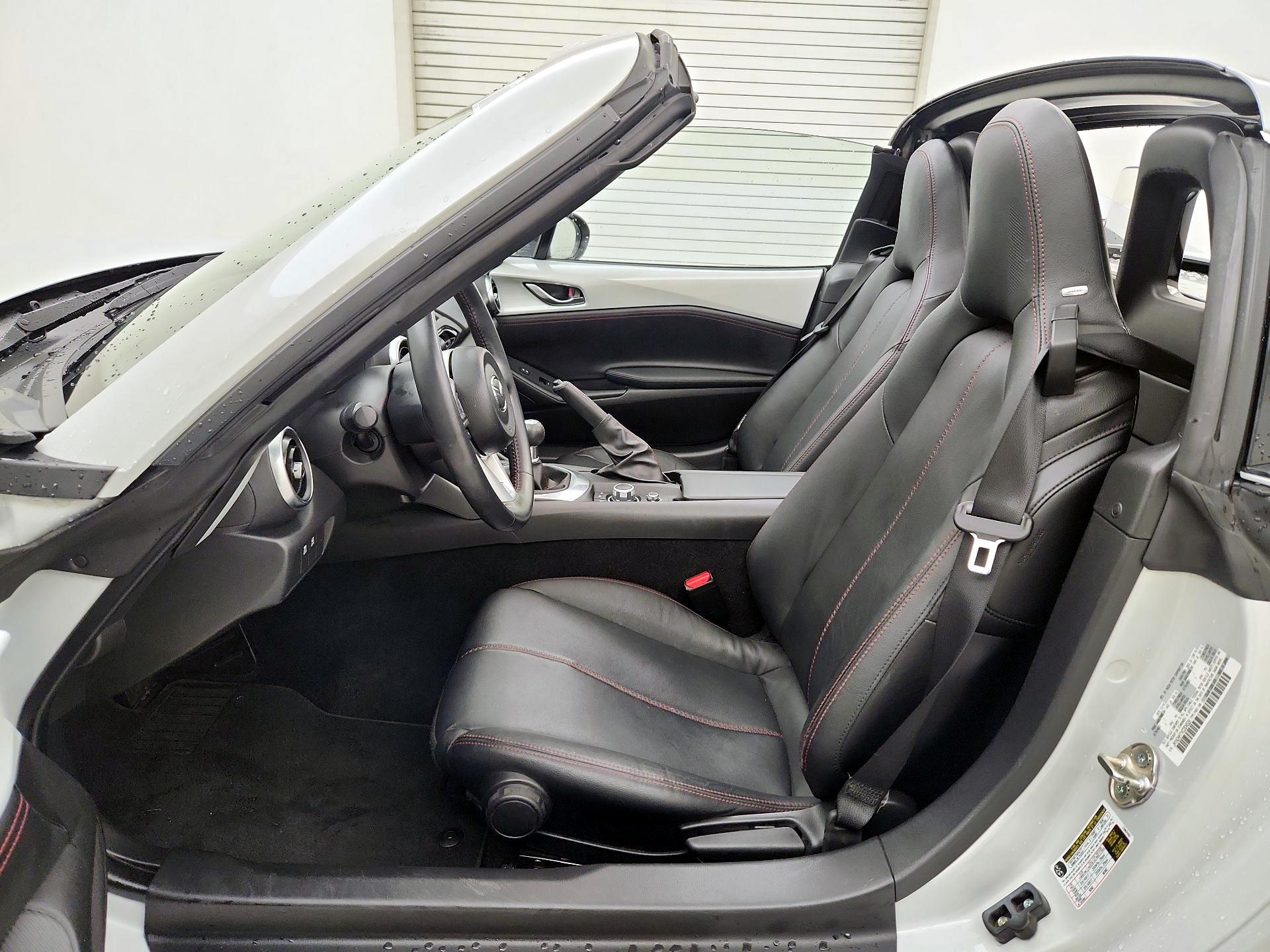 Thumbnail: 2019 Mazda MX-5 Miata - 11