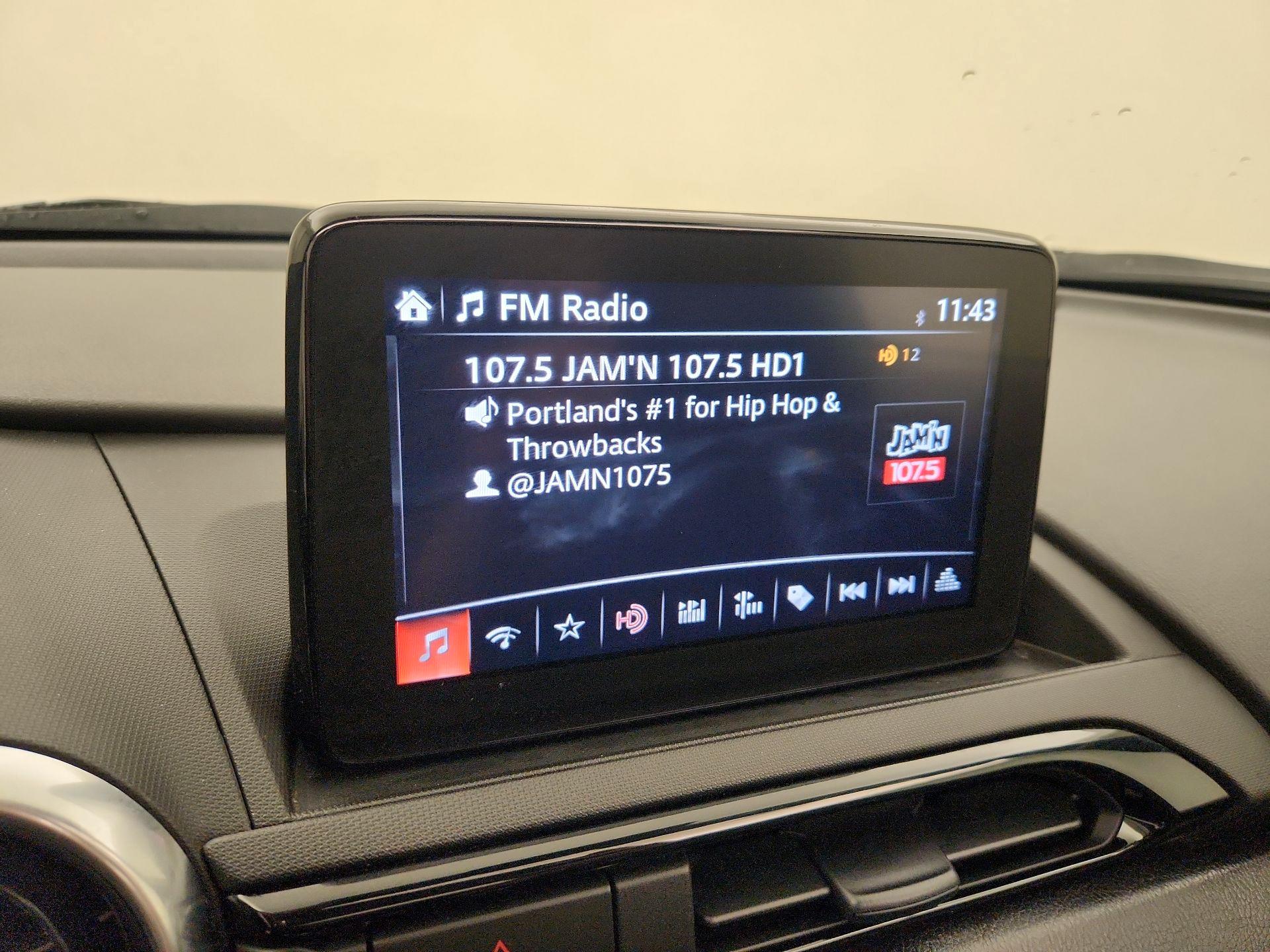 Thumbnail: 2019 Mazda MX-5 Miata - 15