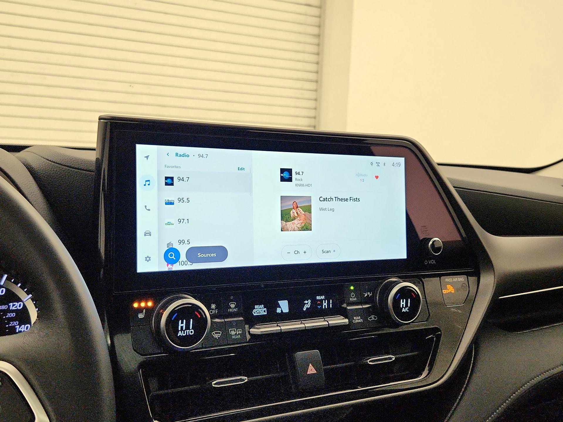 Thumbnail: 2025 Toyota Highlander - 15