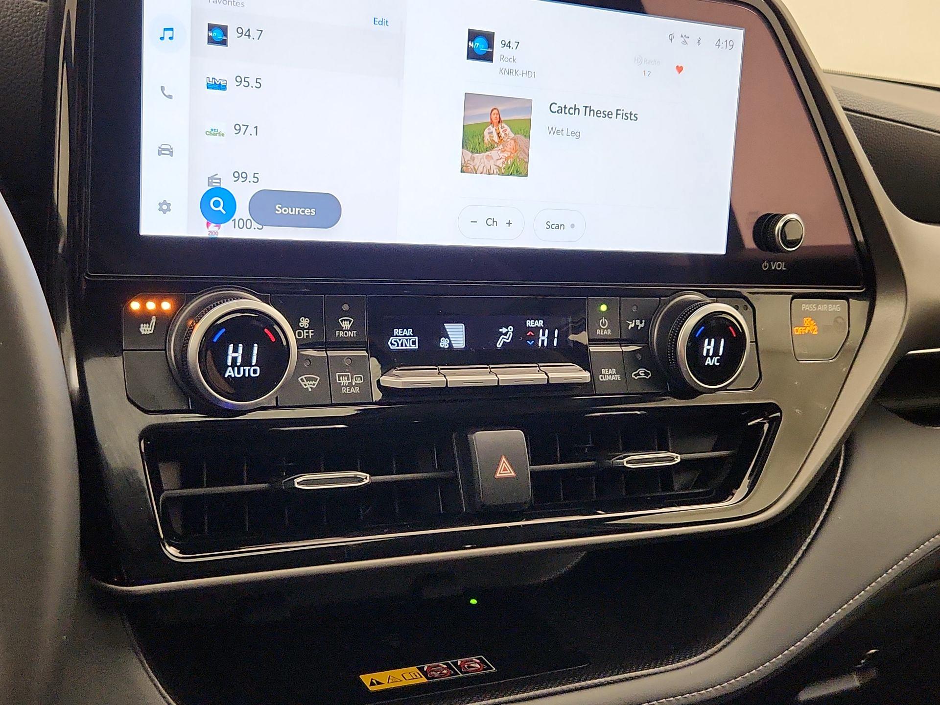 Thumbnail: 2025 Toyota Highlander - 16