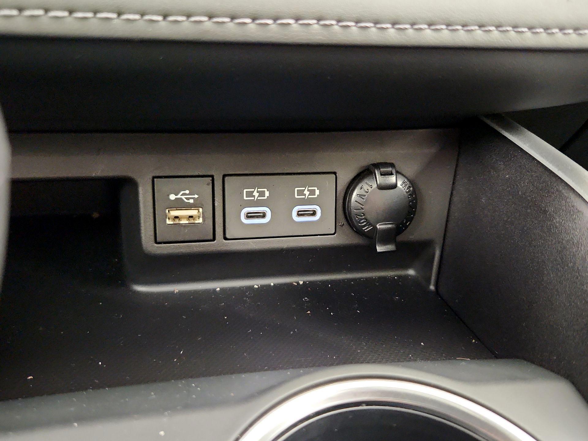 Thumbnail: 2025 Toyota Highlander - 18