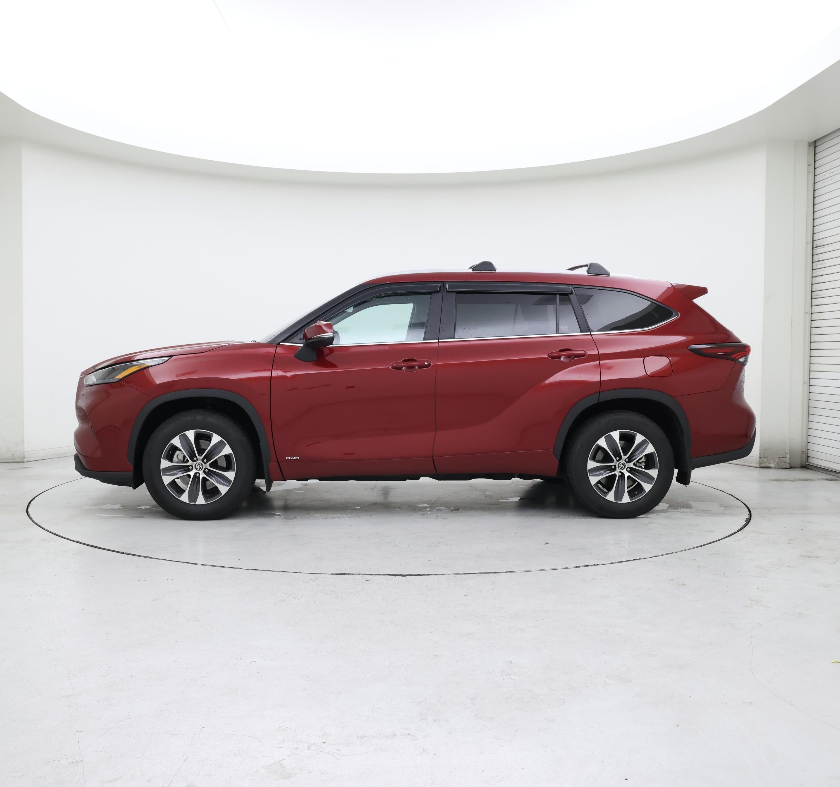 Thumbnail: 2025 Toyota Highlander - 3