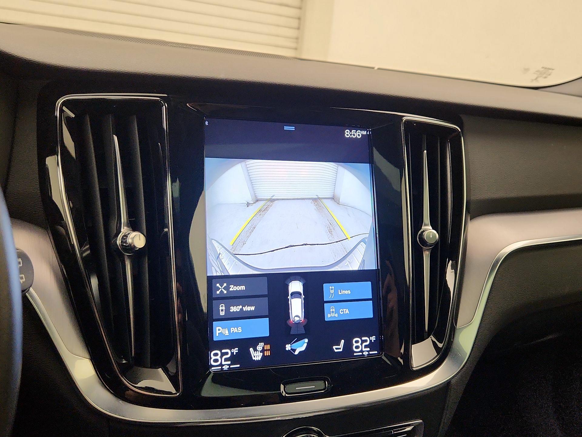 Thumbnail: 2020 Volvo V60 - 15