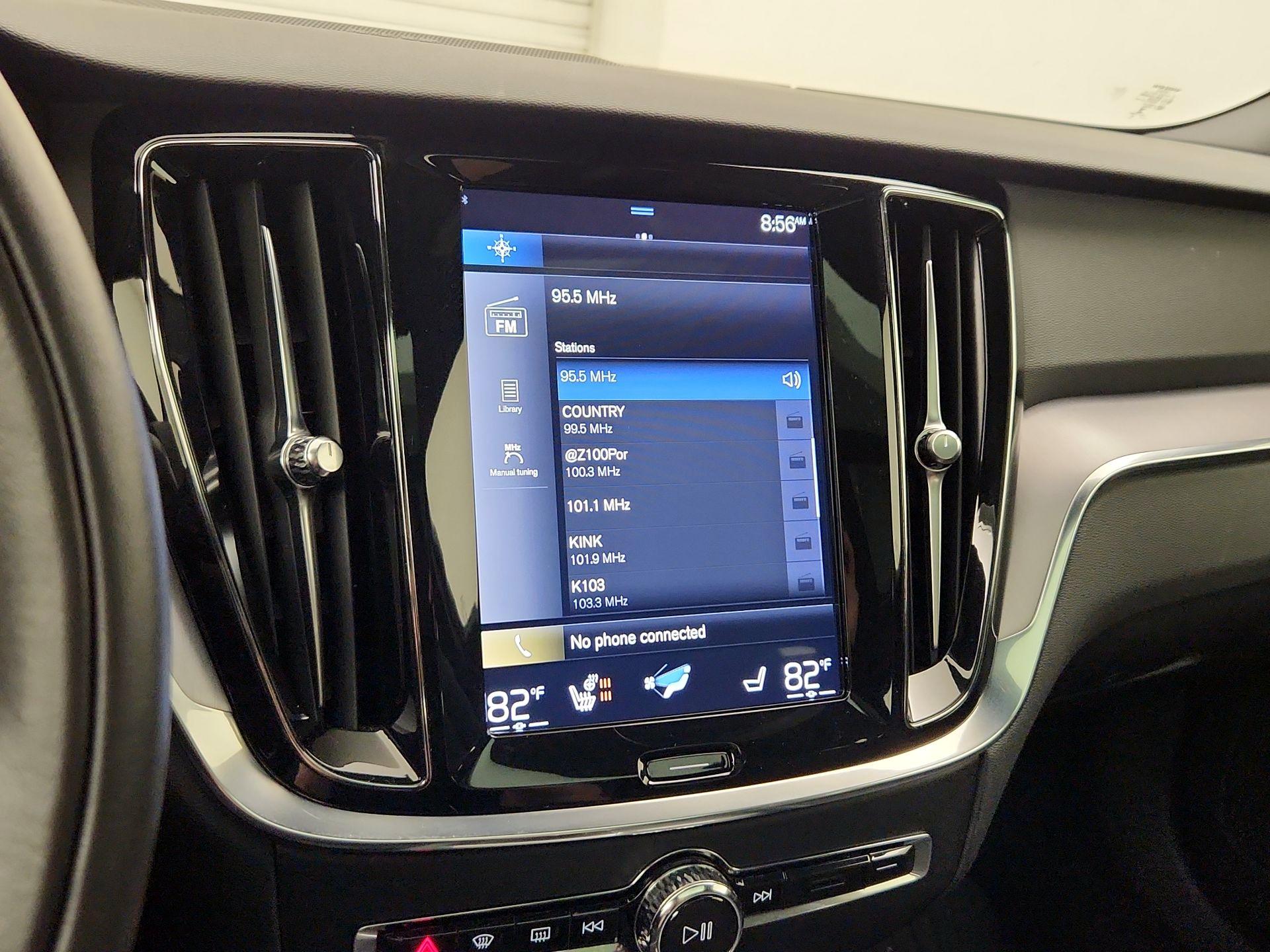 Thumbnail: 2020 Volvo V60 - 16