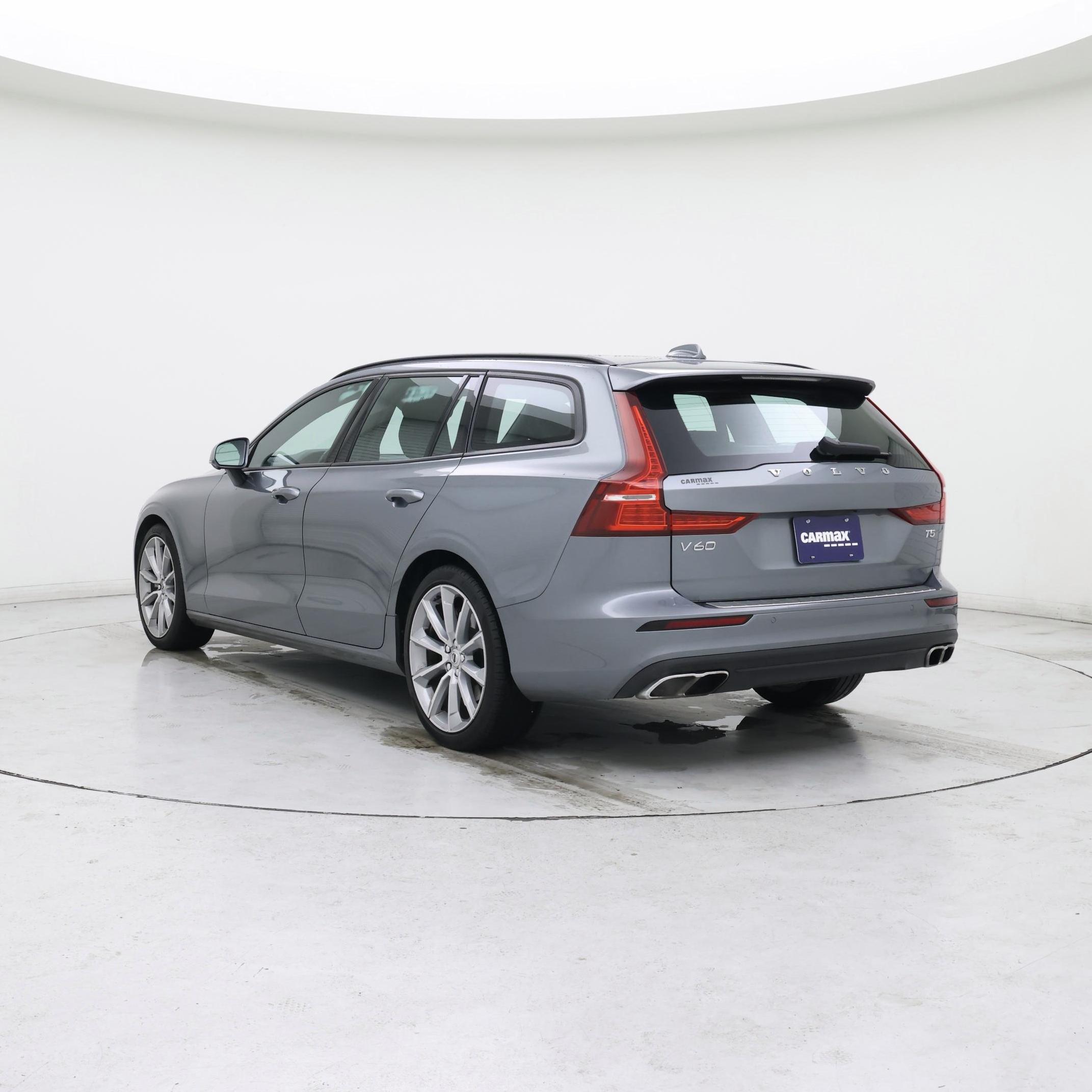 Thumbnail: 2020 Volvo V60 - 2