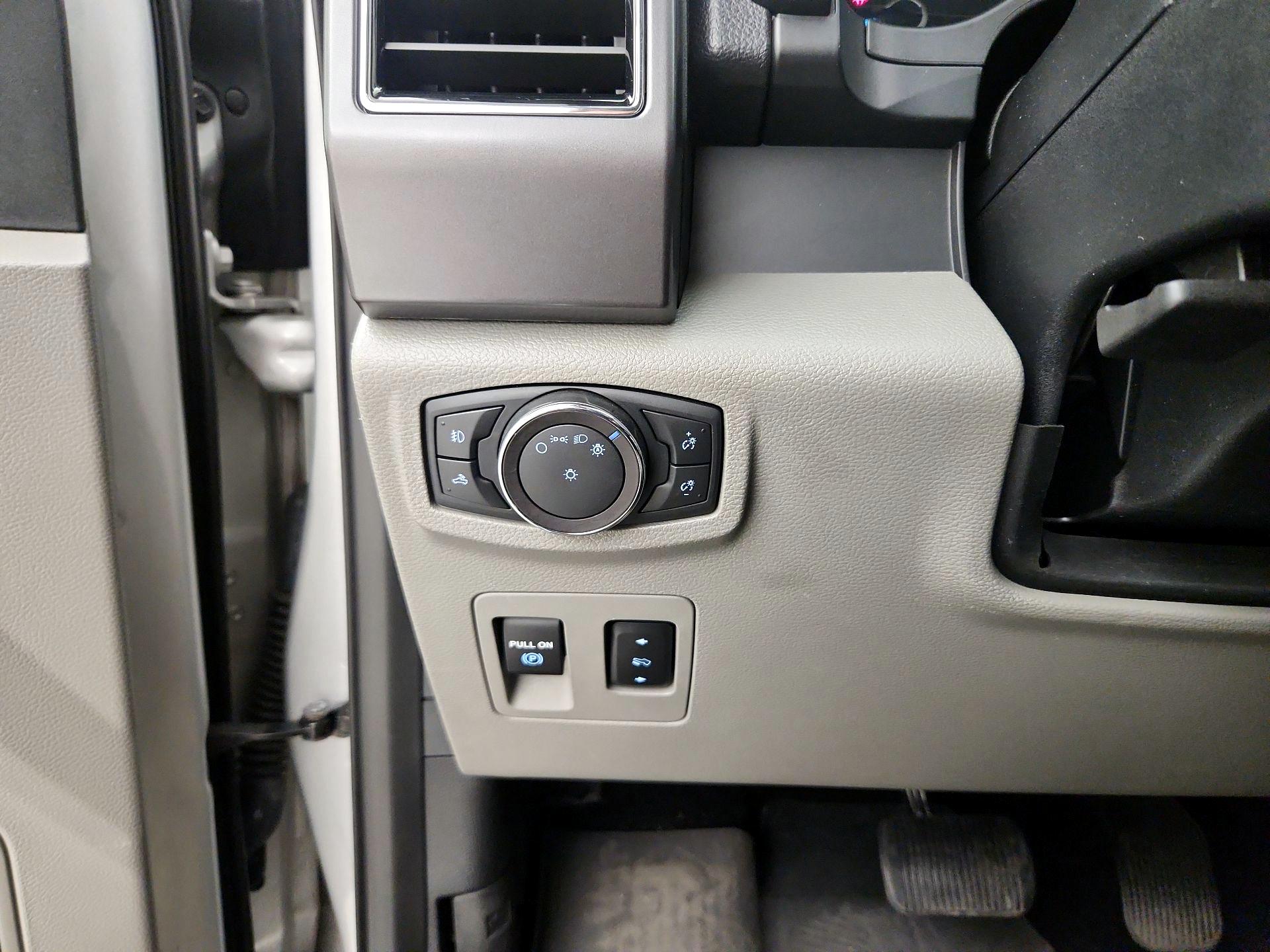 Thumbnail: 2019 Ford F-150 - 13