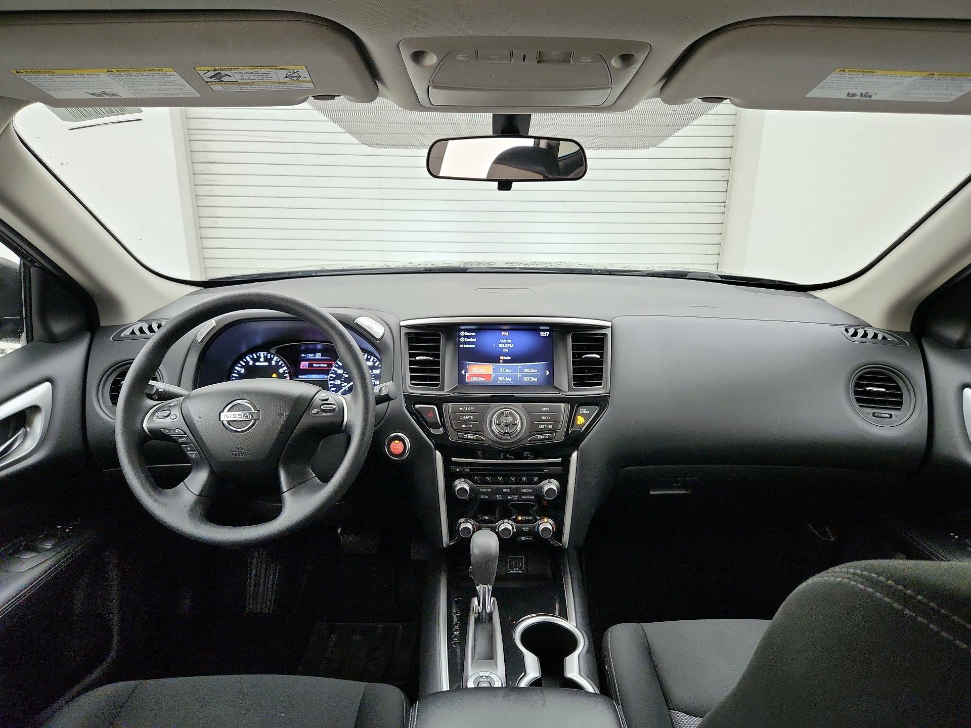 Thumbnail: 2020 Nissan Pathfinder - 9