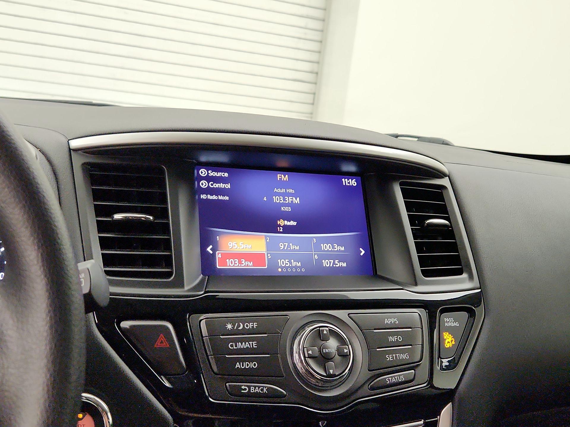 Thumbnail: 2020 Nissan Pathfinder - 15