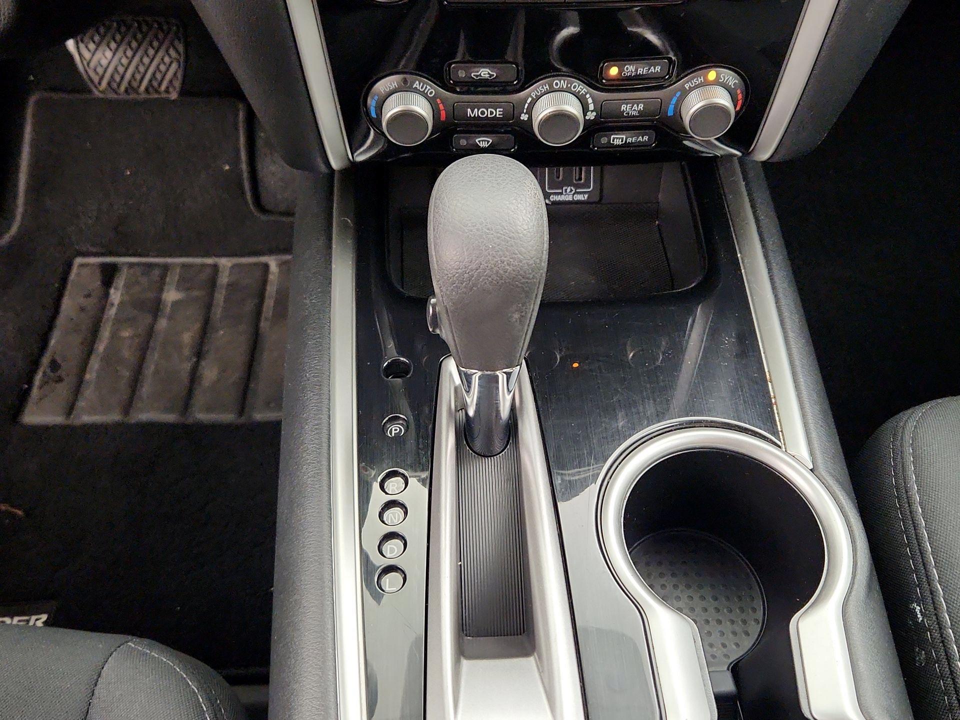 Thumbnail: 2020 Nissan Pathfinder - 17