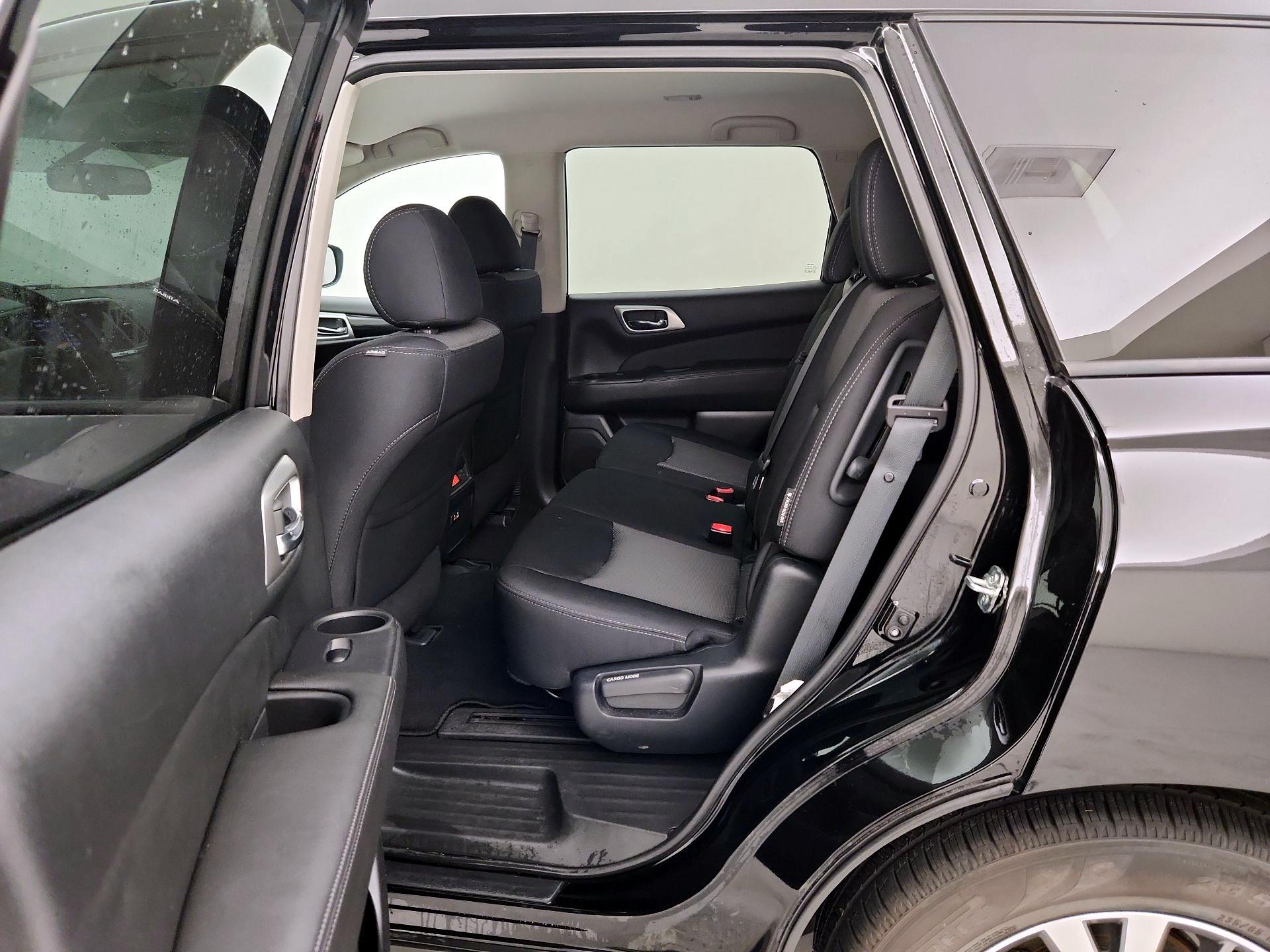 Thumbnail: 2020 Nissan Pathfinder - 19