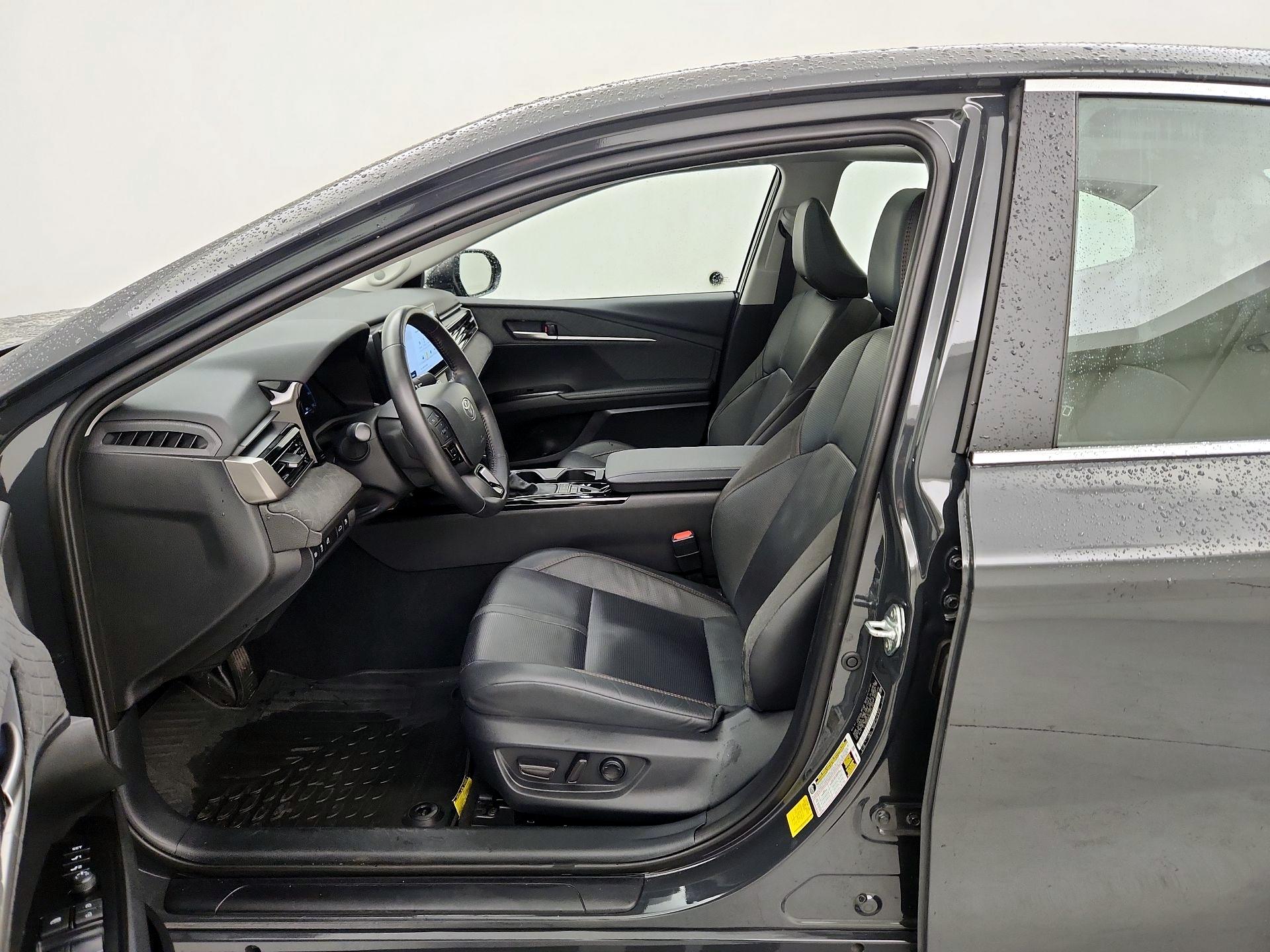 Thumbnail: 2025 Toyota Camry - 11