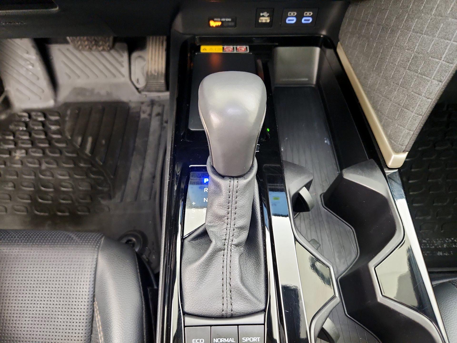 Thumbnail: 2025 Toyota Camry - 17