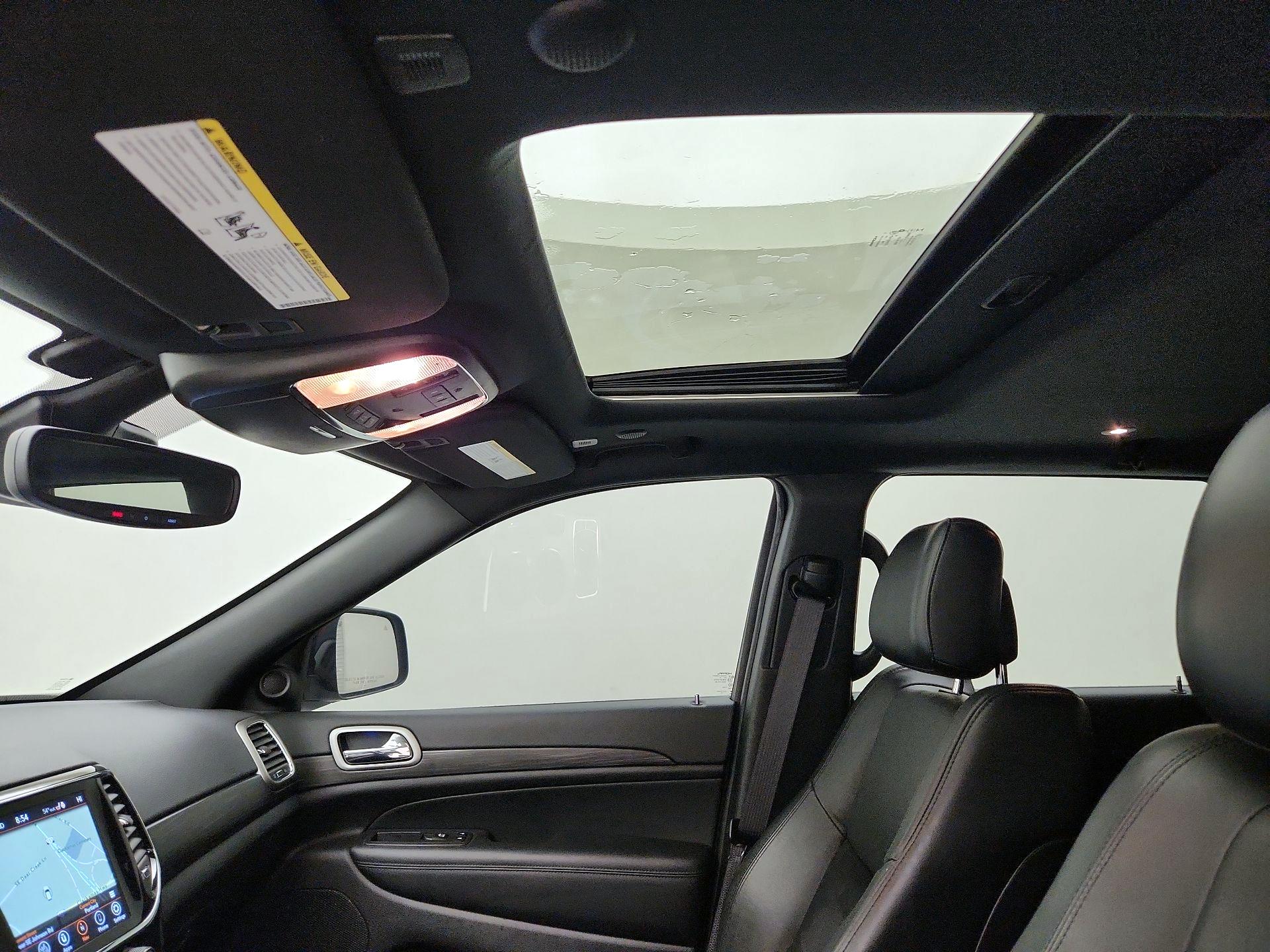 Thumbnail: 2022 Jeep Grand Cherokee - 20