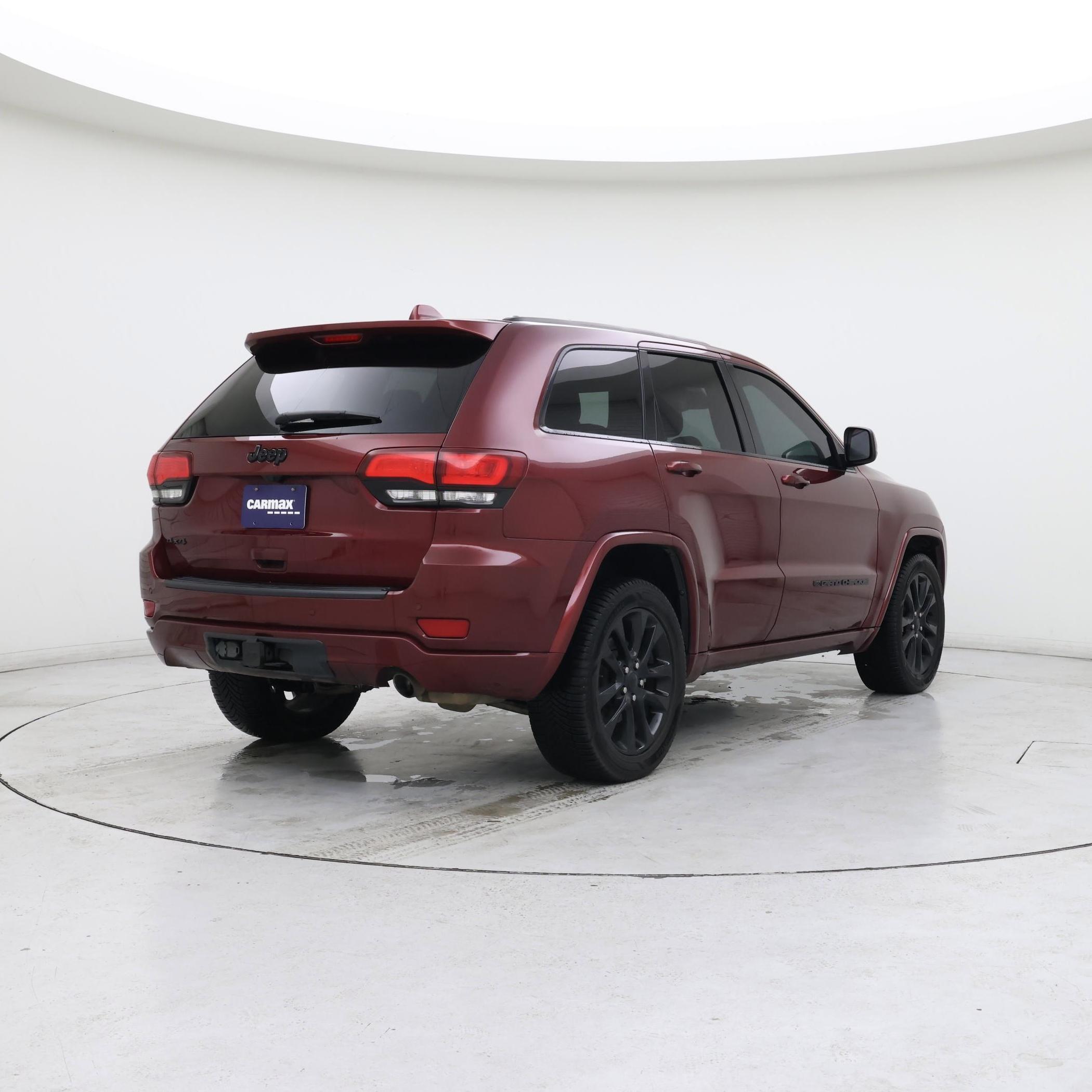 Thumbnail: 2022 Jeep Grand Cherokee - 8