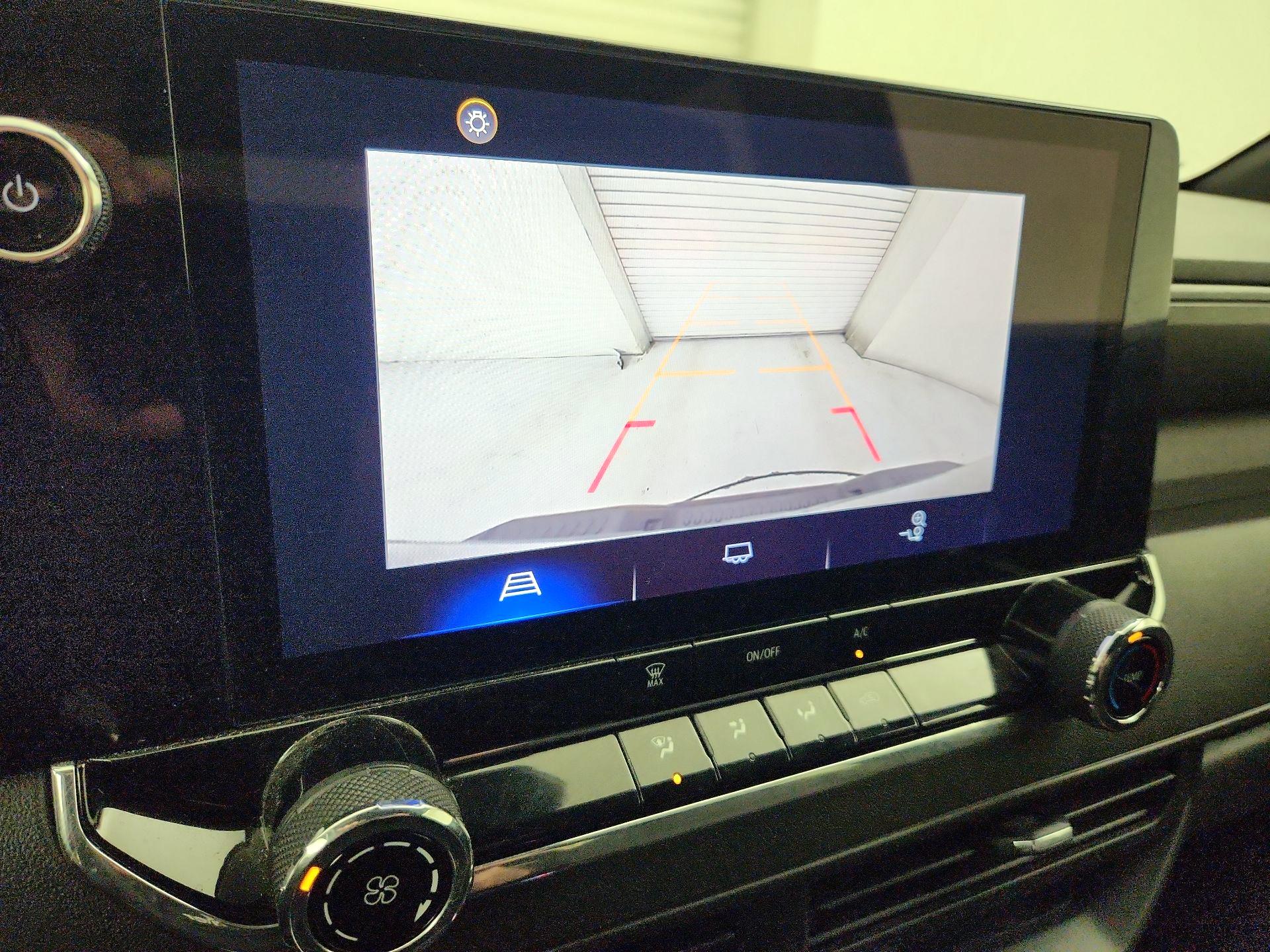 Thumbnail: 2023 Chevrolet Colorado - 14